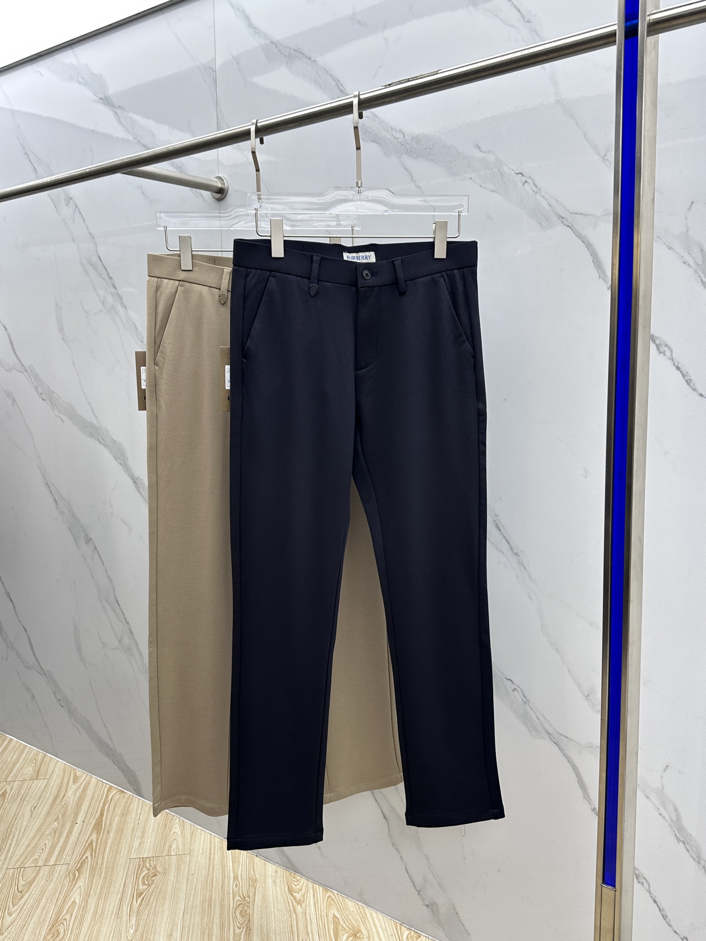🆕Burberry*巴宝莉 2025早秋新品休闲裤西裤，官网同步发售，裤身工艺设计，进口客供辅料、面料定