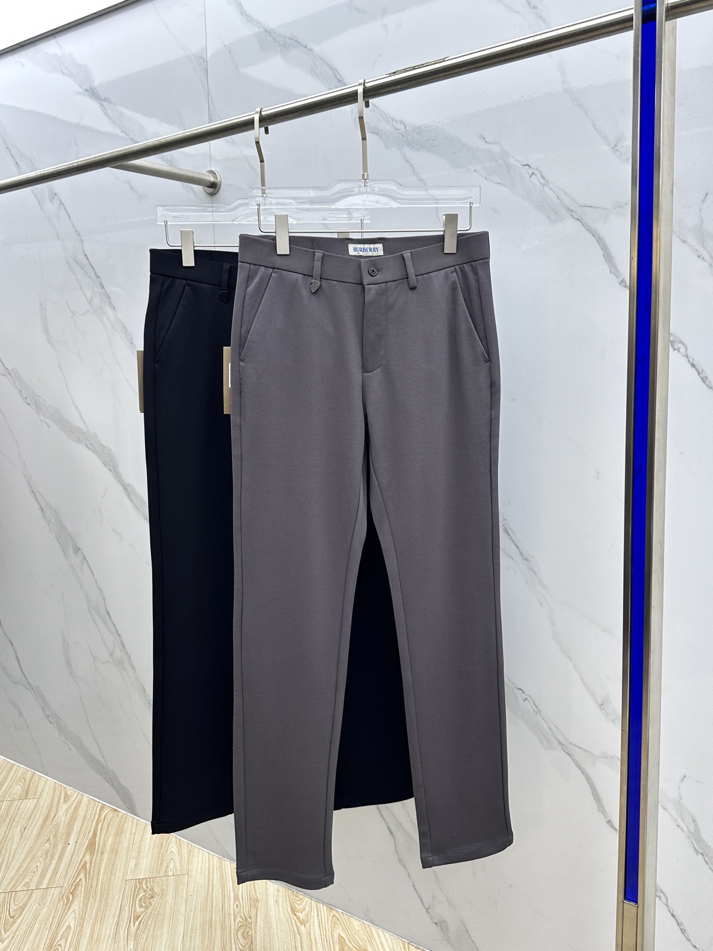 🆕Burberry*巴宝莉 2025早秋新品休闲裤西裤，官网同步发售，裤身工艺设计，进口客供辅料、面料定