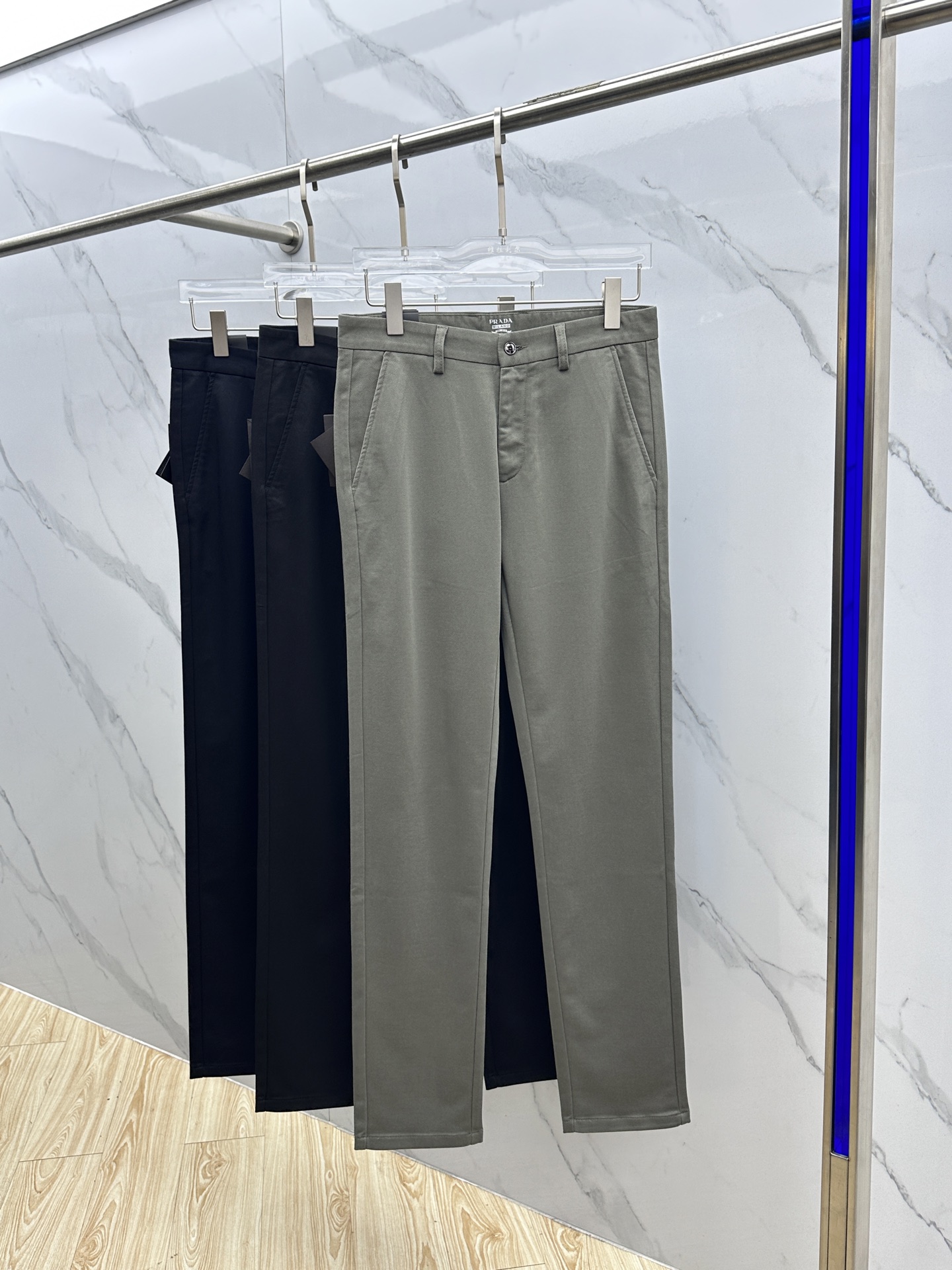 🆕Prad*普拉达 2025早秋新品休闲裤西裤，官网同步发售，裤身工艺设计，进口客供辅料、面料定制，代工