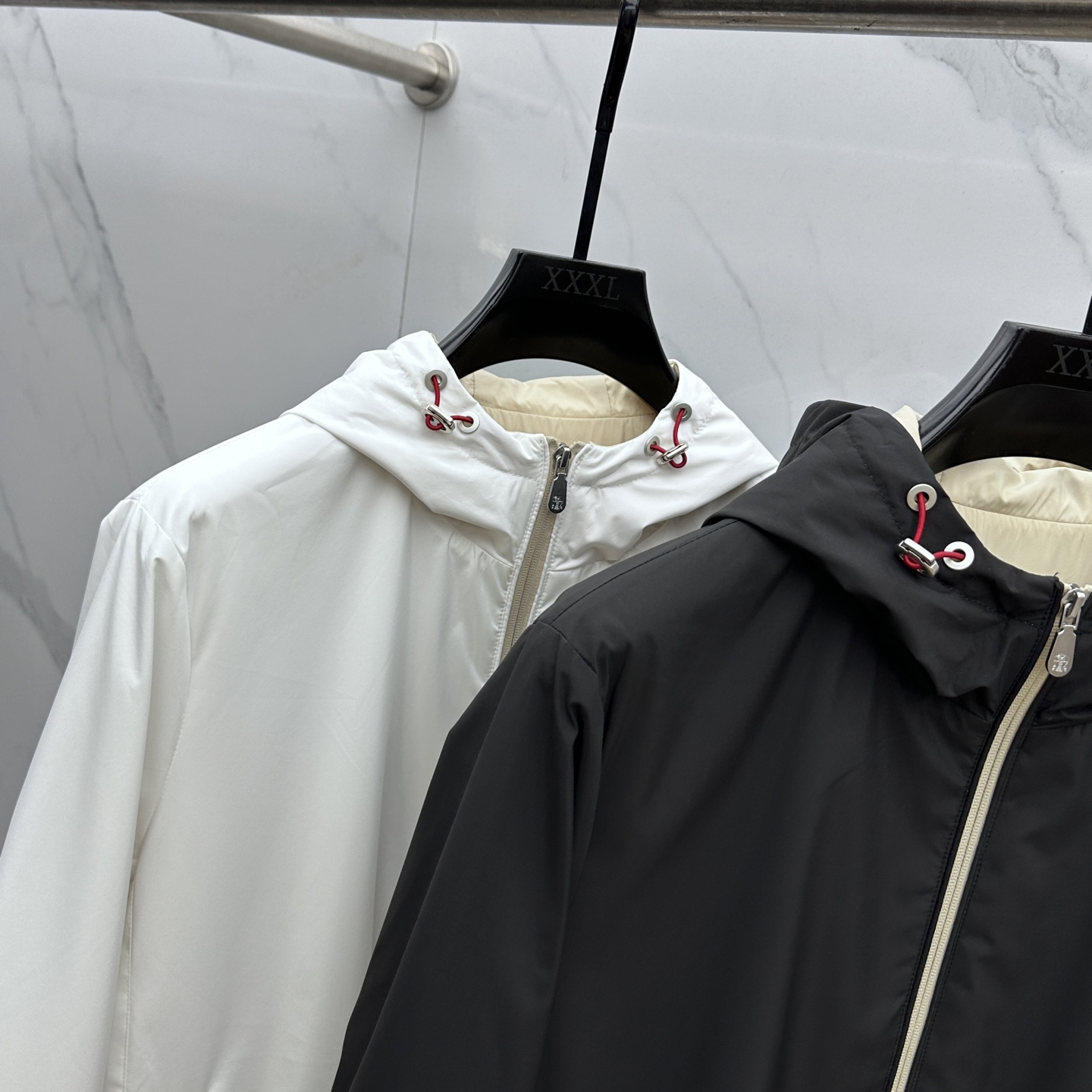 。 🆕BC 2025ss早秋新款 BC连帽夹克外套，帽不可拆，秋季爆款外套，颗粒绒面料穿上就是舒适自在又