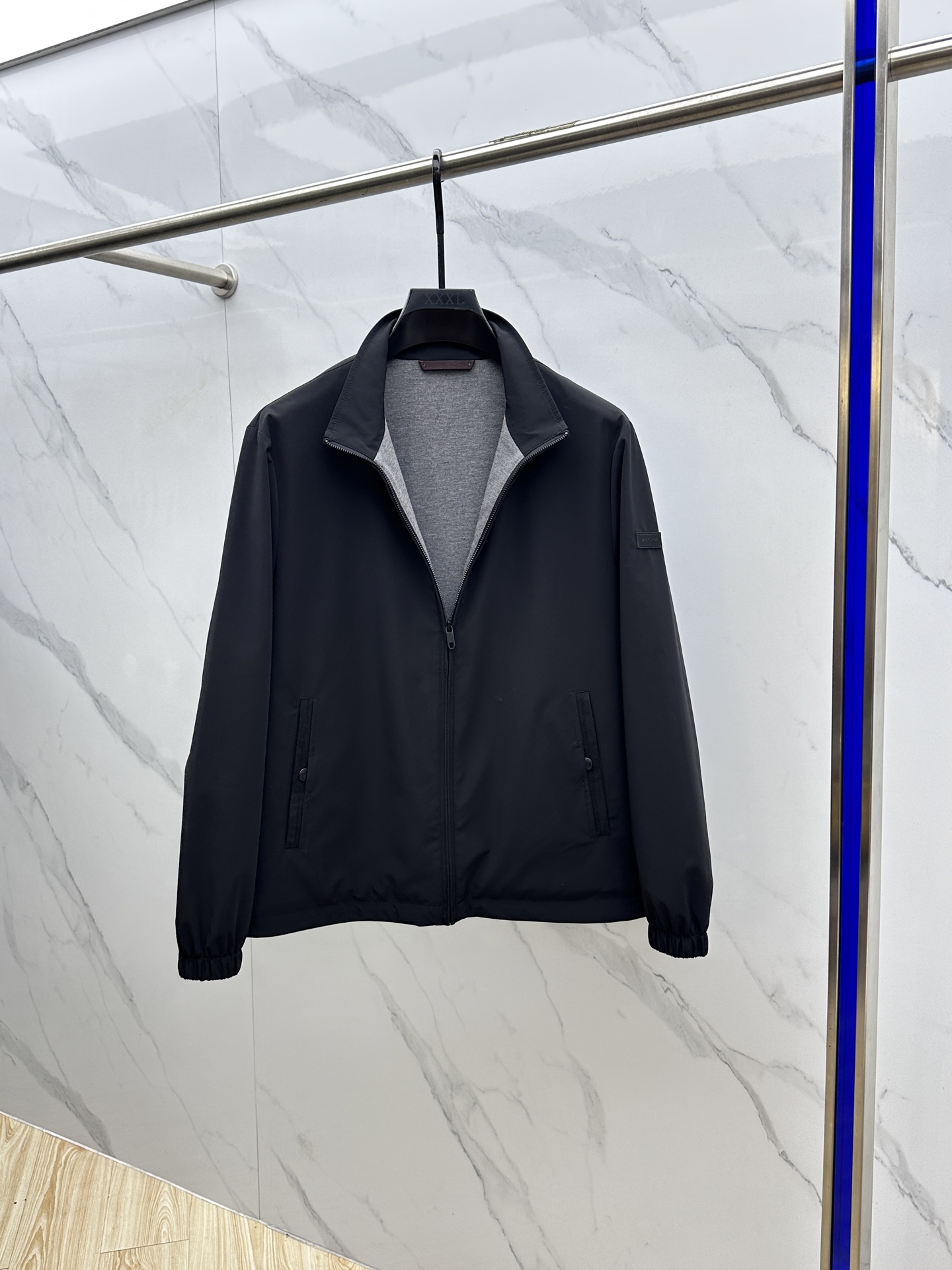 🆕ZEGNA*杰尼亚 2025ss秋冬最新时尚男士立领夹克。 经典设计感与颜值爆棚的外套，品质更是无法挑