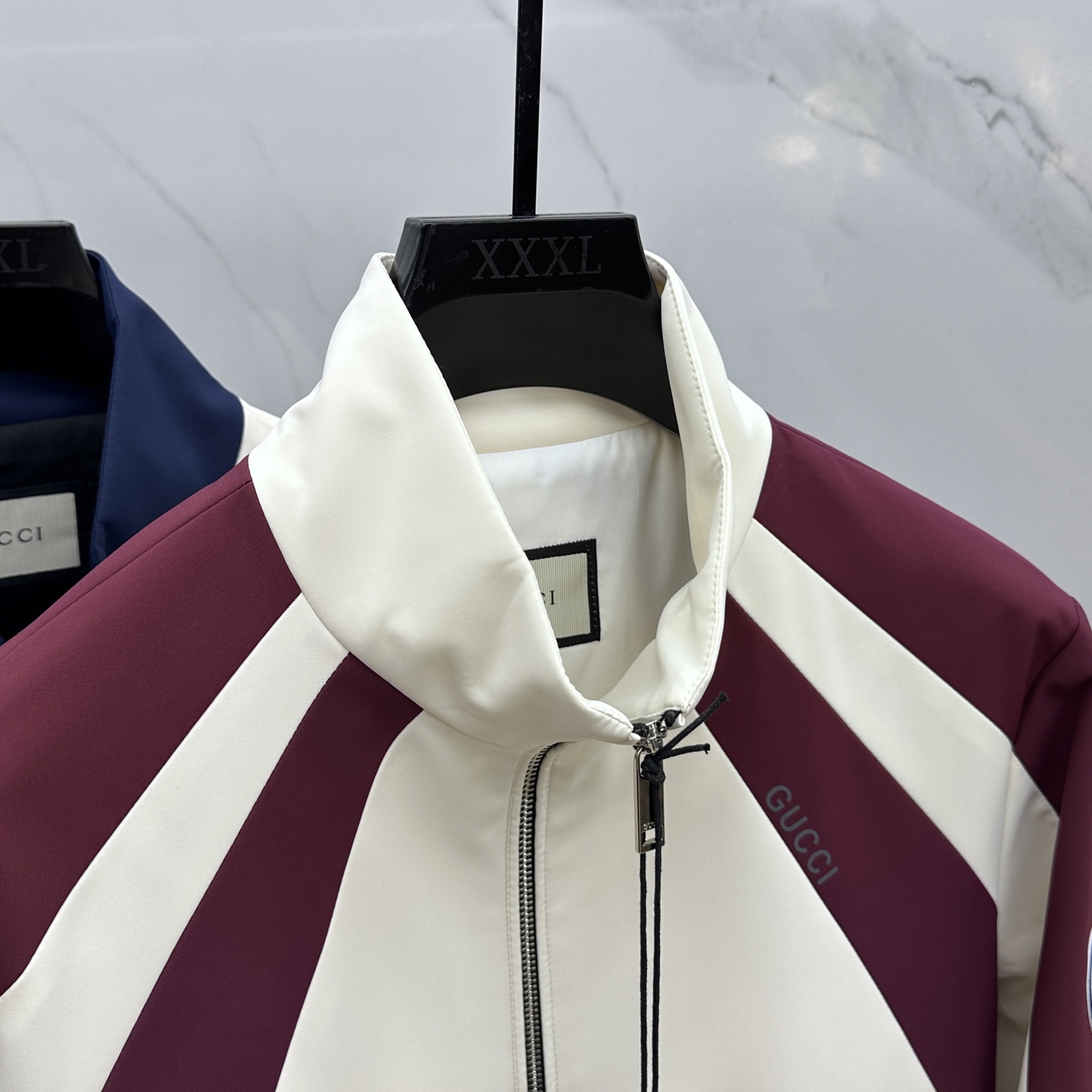 🆕Gucci*古驰 2025ss早秋新款男装 古驰立领夹克外套，logo印花，秋季爆款外套，颗粒绒面料穿