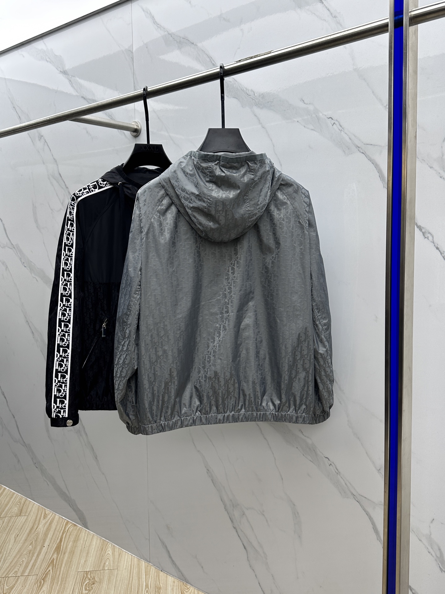 🆕Dior*迪奥 2025ss早秋新款 迪奥连帽夹克外套，字母提花面料搭配字母logo织带秋季爆款外套，