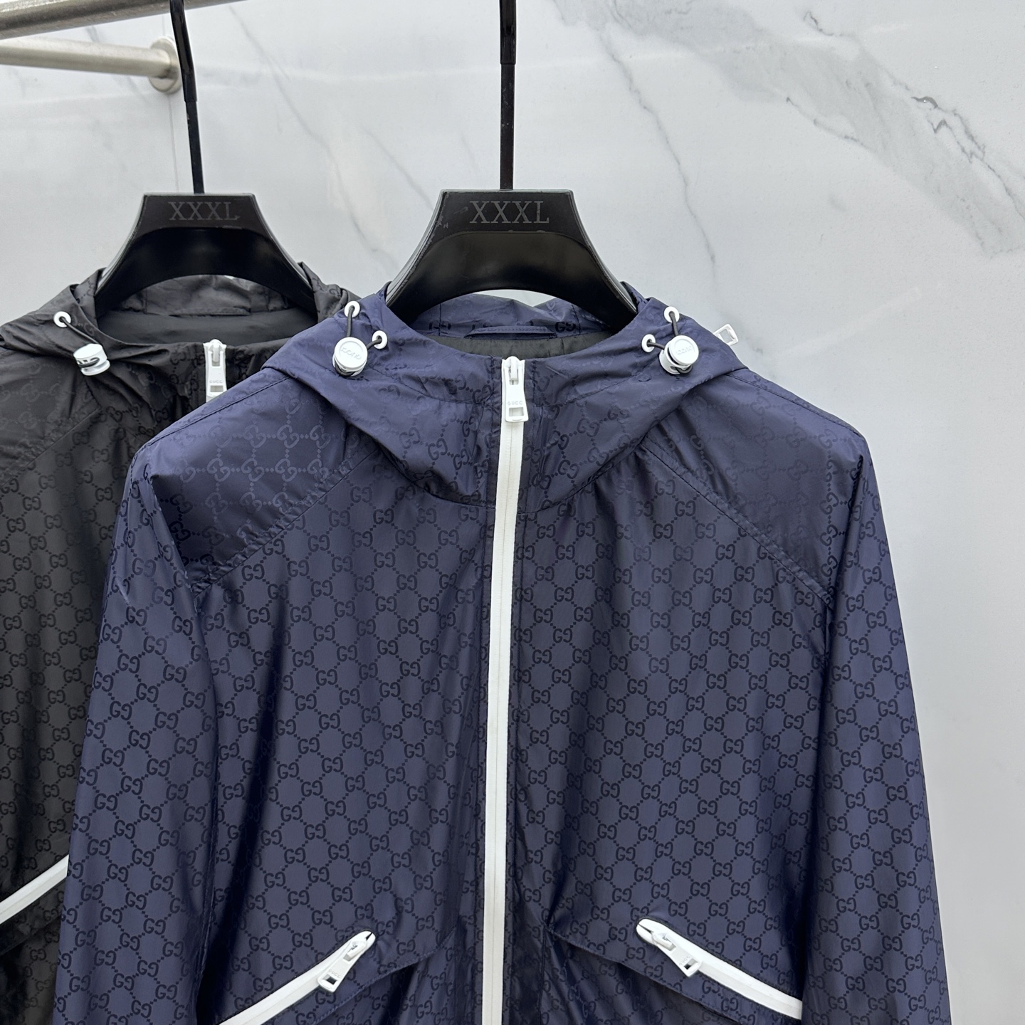 。 🆕Gucci*古驰 2025ss早秋新款古驰连帽夹克外套，双G字母提花面料，秋季爆款外套，穿上就是舒