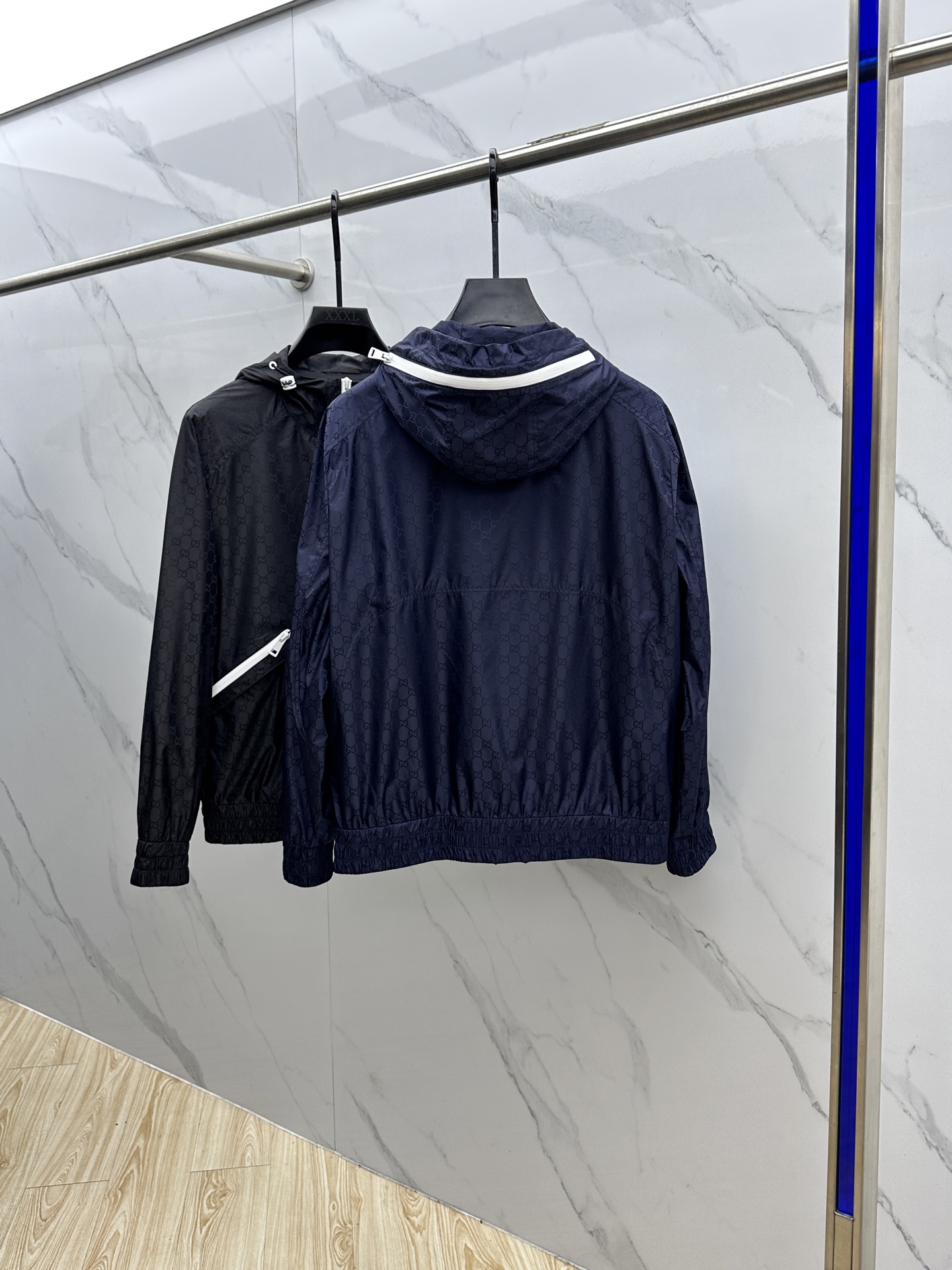 。 🆕Gucci*古驰 2025ss早秋新款古驰连帽夹克外套，双G字母提花面料，秋季爆款外套，穿上就是舒