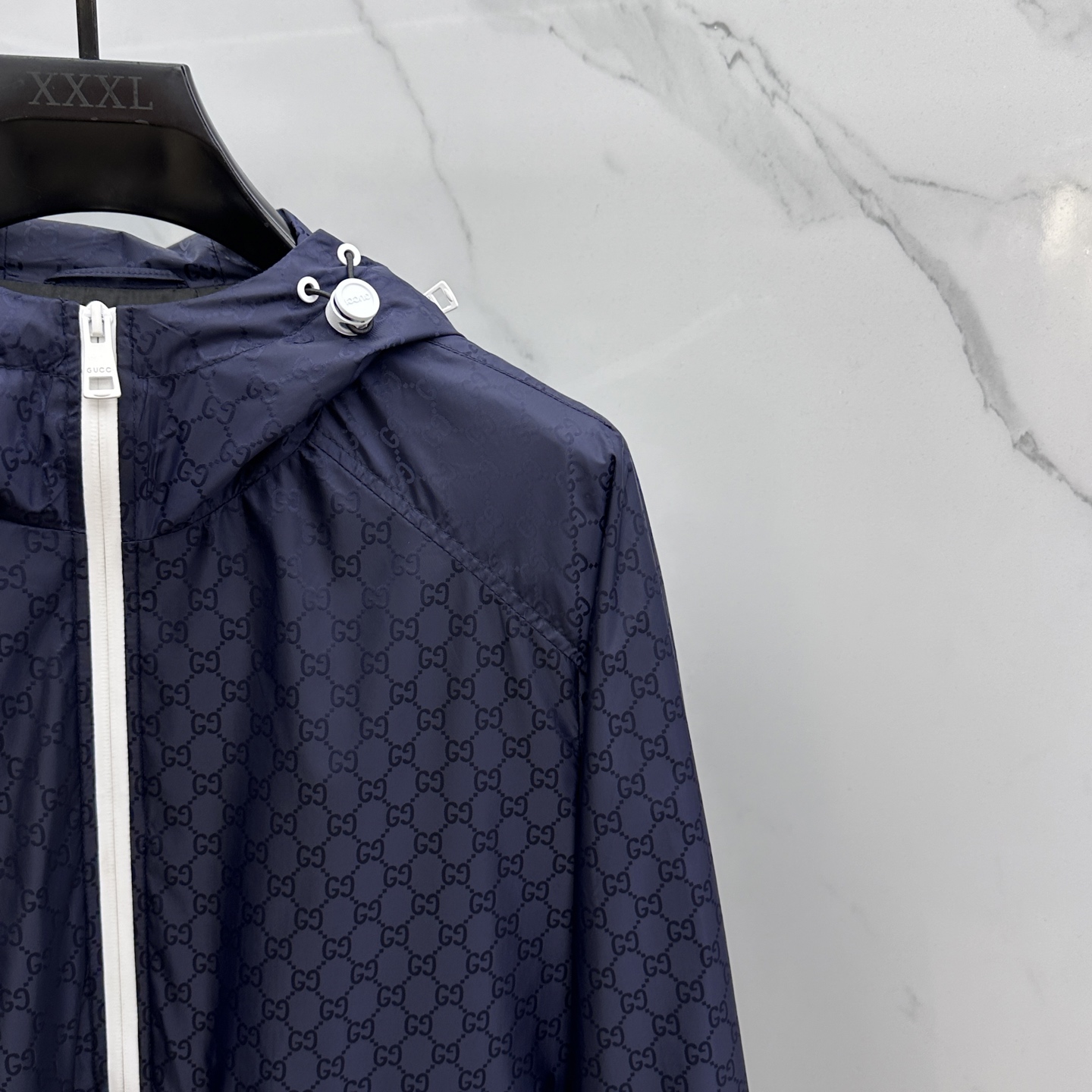 。 🆕Gucci*古驰 2025ss早秋新款古驰连帽夹克外套，双G字母提花面料，秋季爆款外套，穿上就是舒