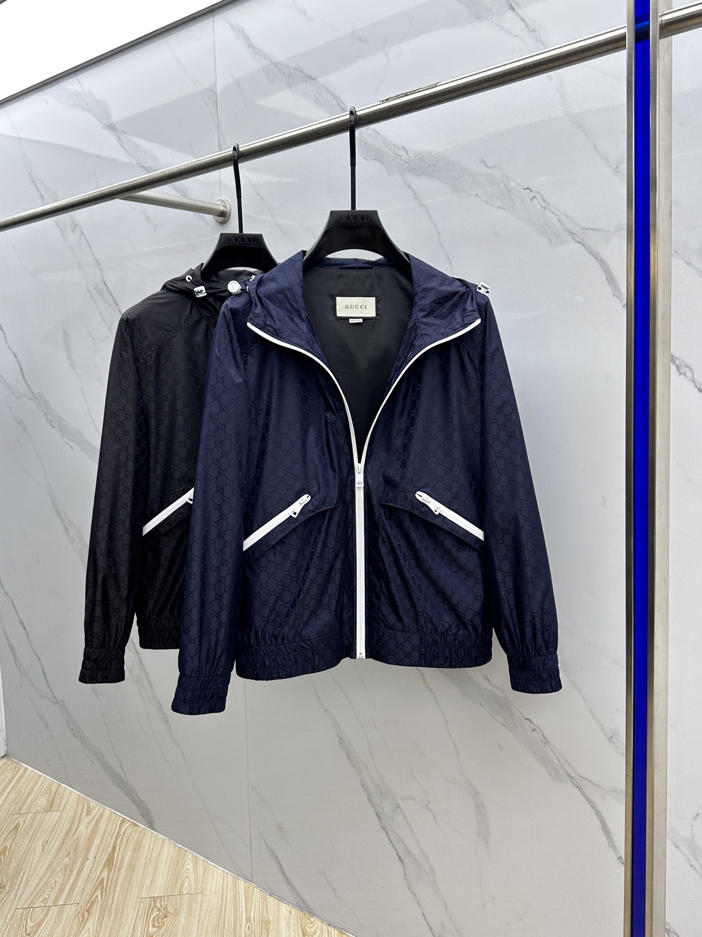 。 🆕Gucci*古驰 2025ss早秋新款古驰连帽夹克外套，双G字母提花面料，秋季爆款外套，穿上就是舒