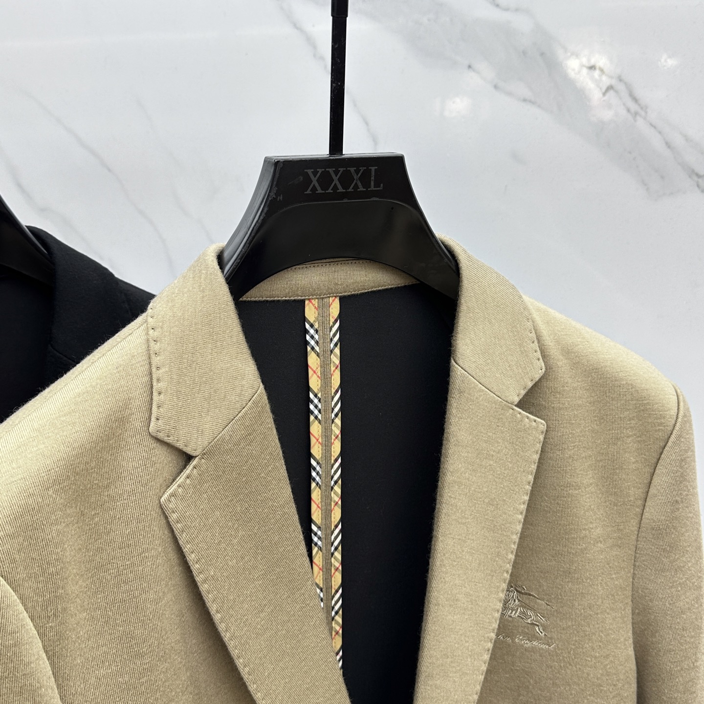 🆕Burberry*巴宝莉 2025ss早秋新款发布❤️巴宝莉西装夹克外套，秋季爆款西装外套，胸前战马l