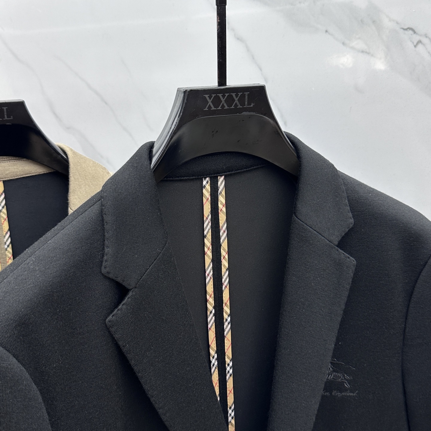 🆕Burberry*巴宝莉 2025ss早秋新款发布❤️巴宝莉西装夹克外套，秋季爆款西装外套，胸前战马l