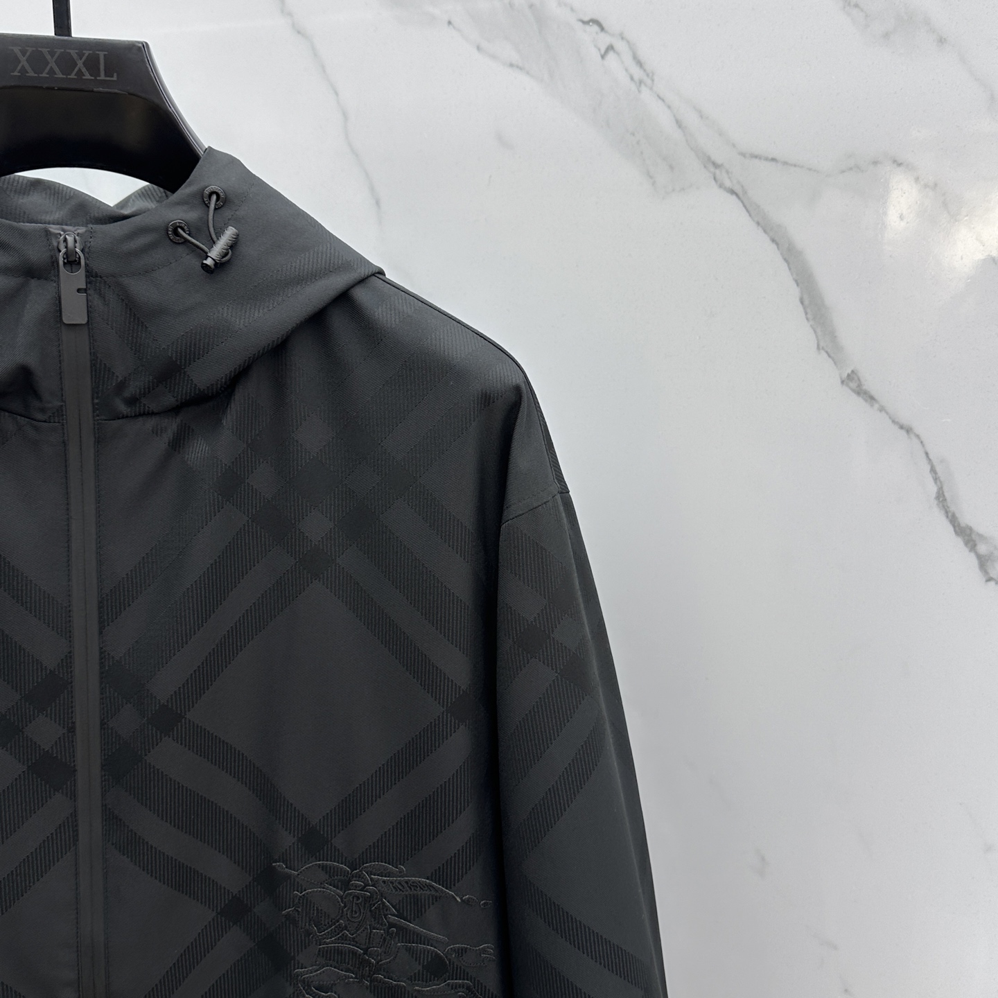 🆕Burberry*巴宝莉 2025ss早秋新款发布 巴宝莉连帽夹克外套，秋季爆款外套，格子提花战马刺绣