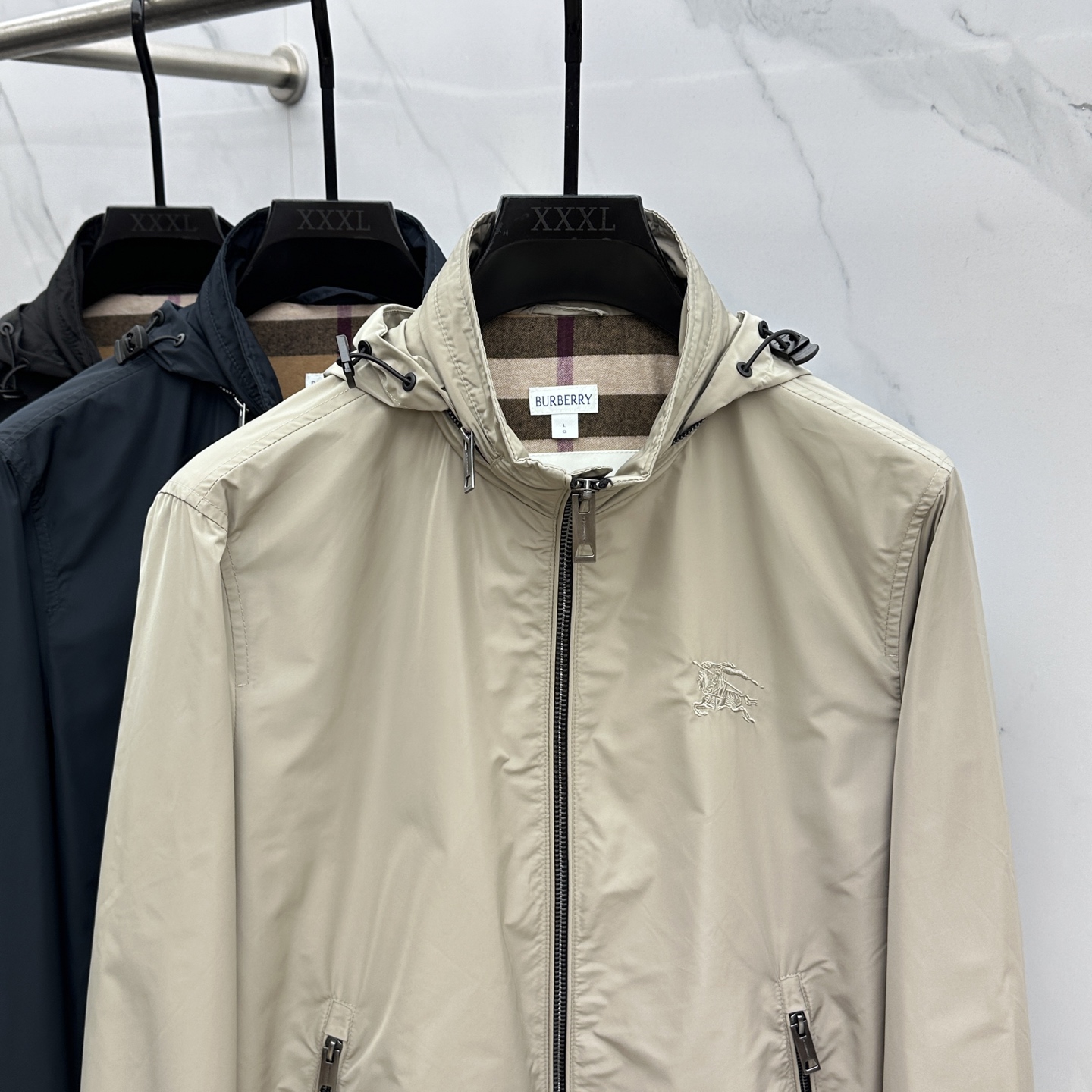 🆕Burberey*巴宝莉 2025ss早秋新款发布❤️巴宝莉连帽夹克外套，秋季爆款夹薄棉夹克，字母lo