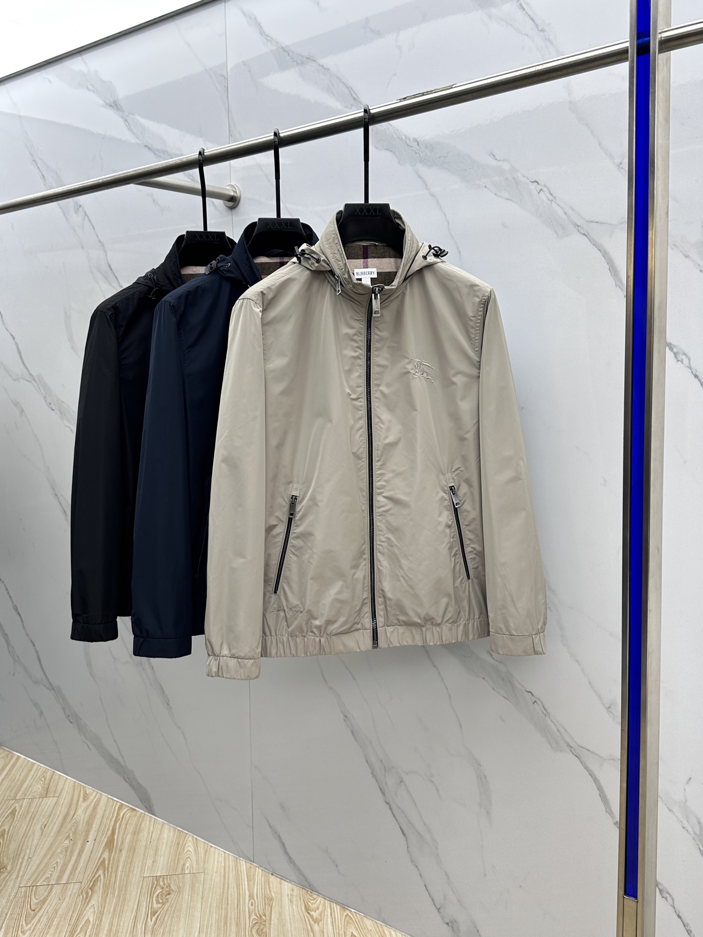 🆕Burberey*巴宝莉 2025ss早秋新款发布❤️巴宝莉连帽夹克外套，秋季爆款夹薄棉夹克，字母lo