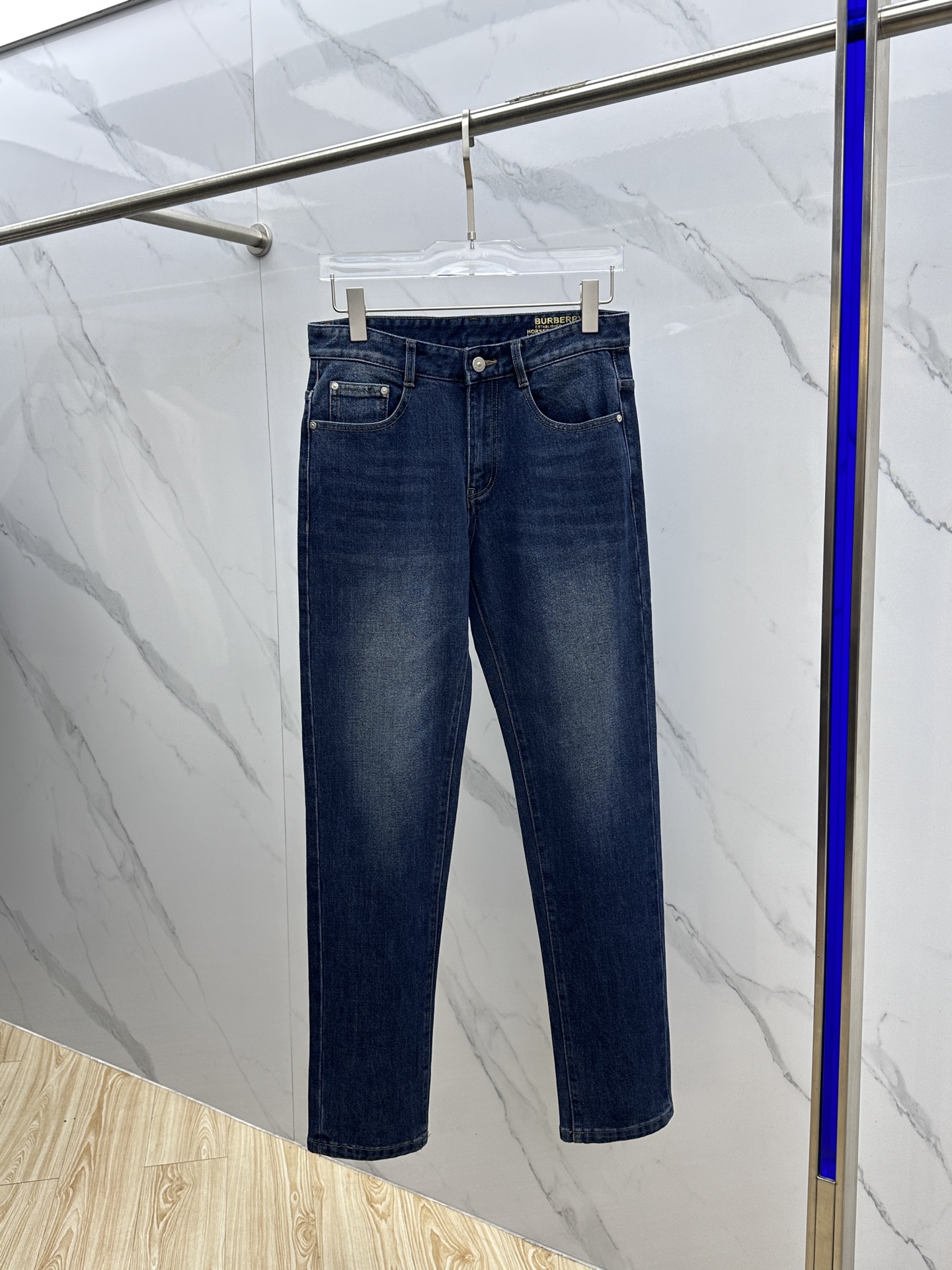  🆕Burberry*巴宝莉 🔥高端定制、2025早秋最新款牛仔裤 柜台同步发售 原版定制复刻 客供五金