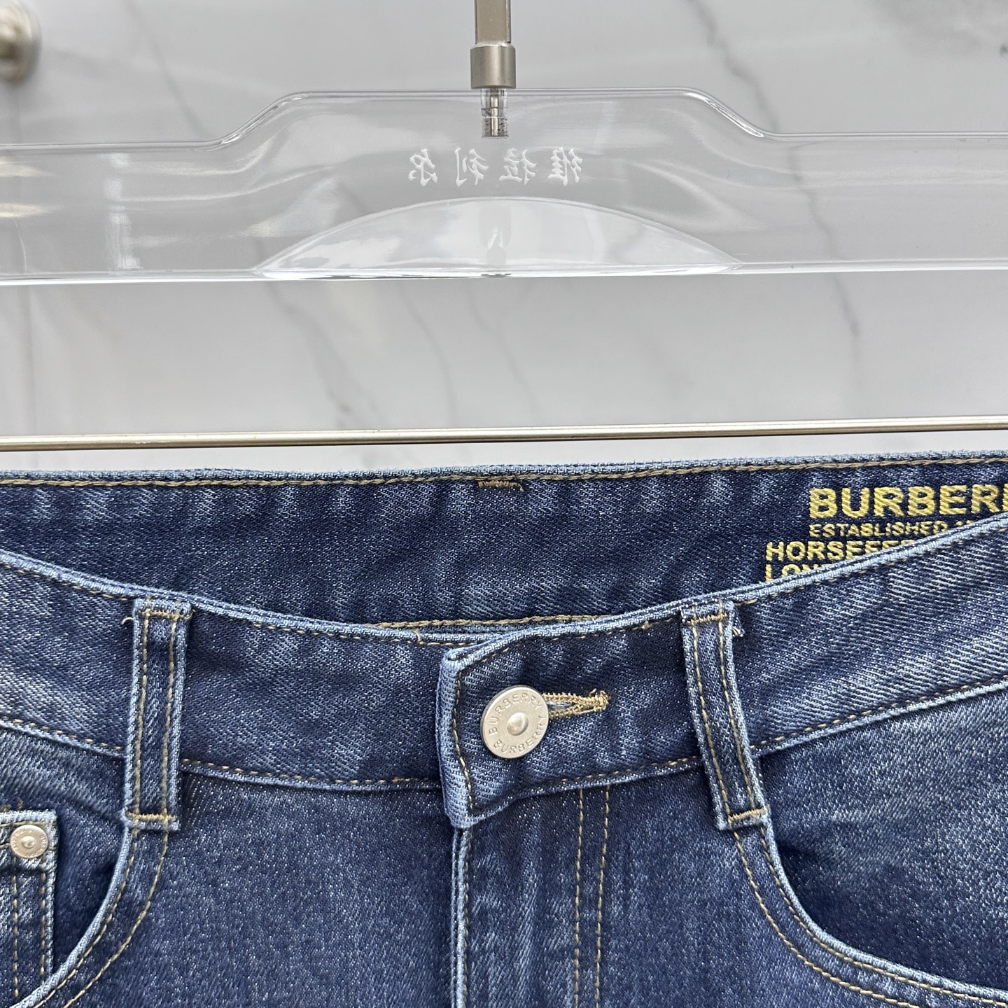  🆕Burberry*巴宝莉 🔥高端定制、2025早秋最新款牛仔裤 柜台同步发售 原版定制复刻 客供五金