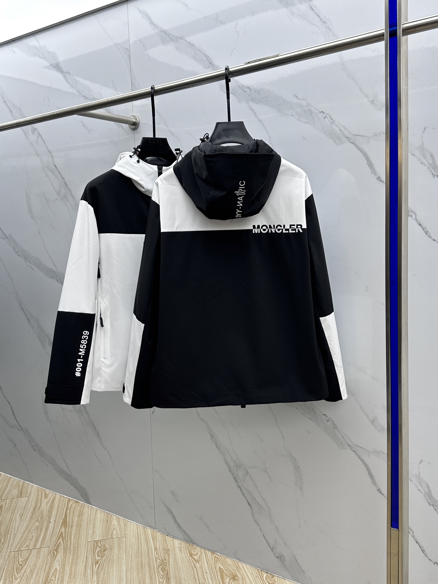 🆕Mon*蒙口 2025ss早秋新款发布男士连帽夹克外套，秋季爆款外套，Logo黑白拼色款款外套，穿上就