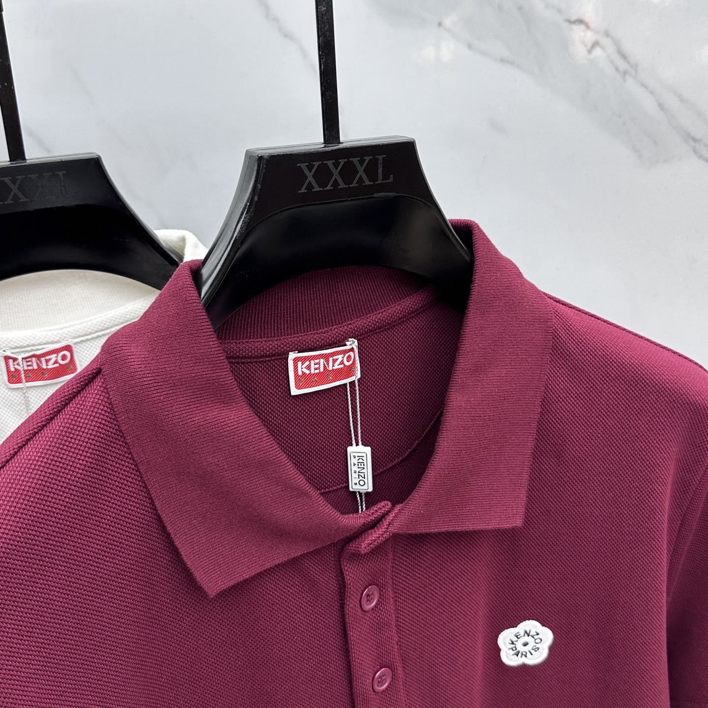  🆕Kenzo 2025春夏新款男士标识短袖Polo衫，延续经典商务休闲翻领POLO恤.该款Polo衫采