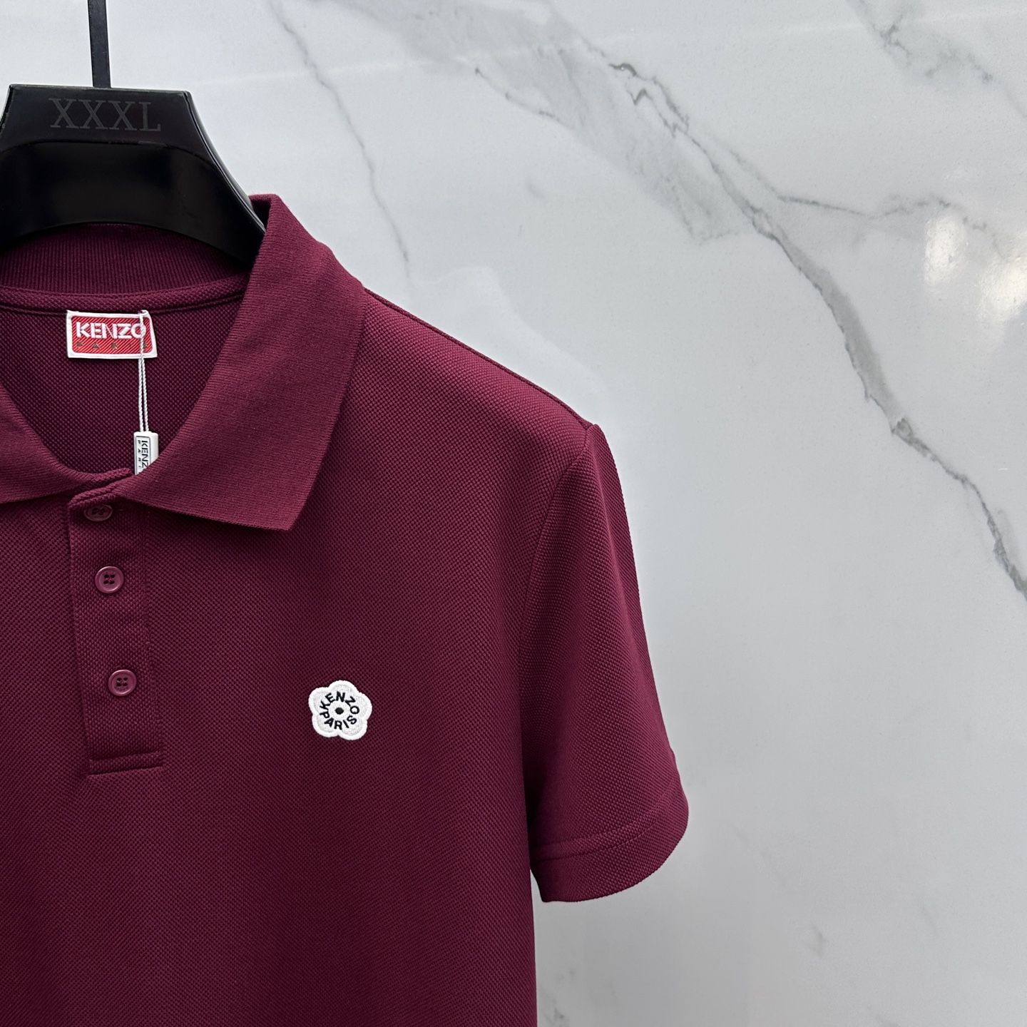  🆕Kenzo 2025春夏新款男士标识短袖Polo衫，延续经典商务休闲翻领POLO恤.该款Polo衫采