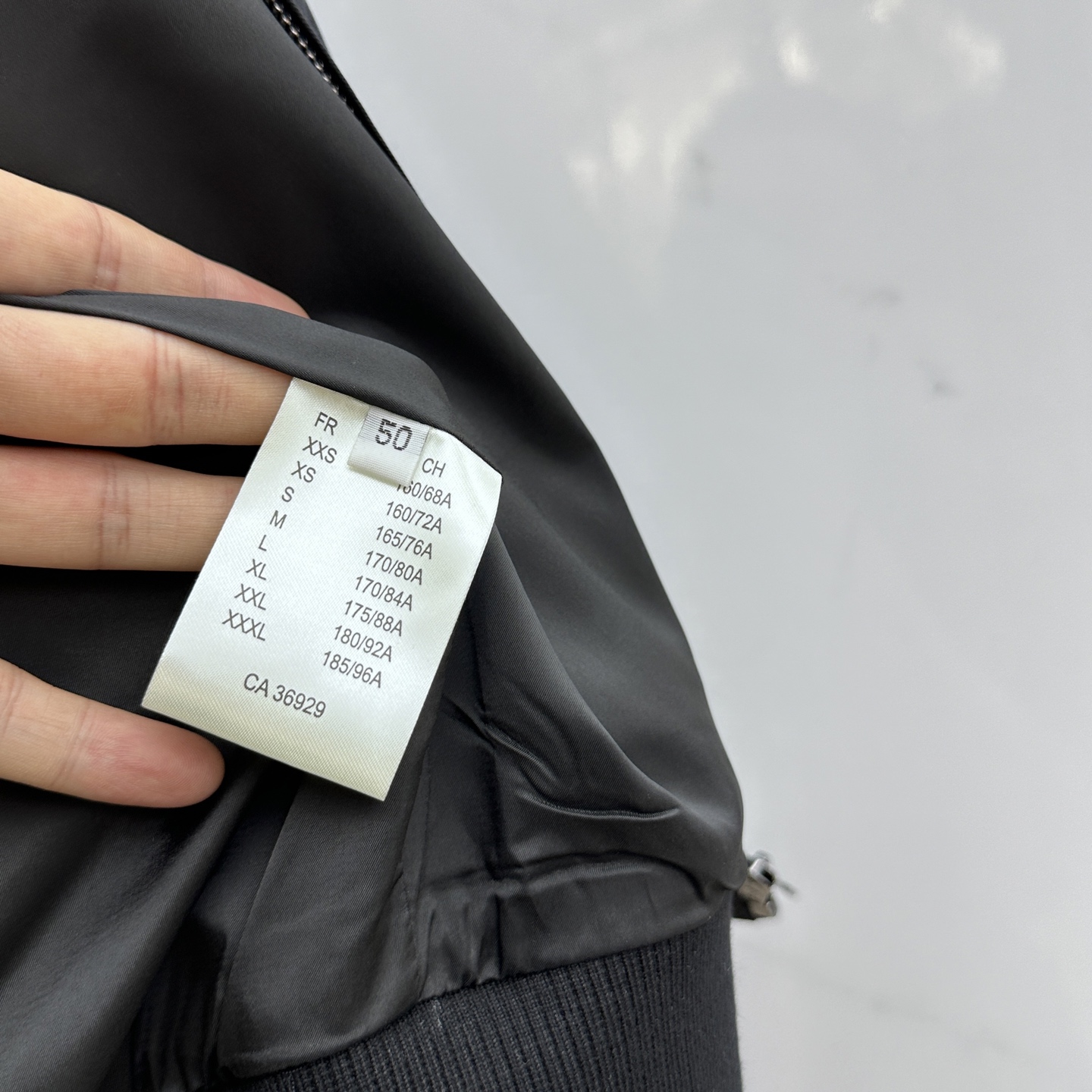 🆕1V*路易威登 2025ss早秋新款发布 驴牌立领夹克外套，秋季爆款外套，Lv金属logo款外套，穿上