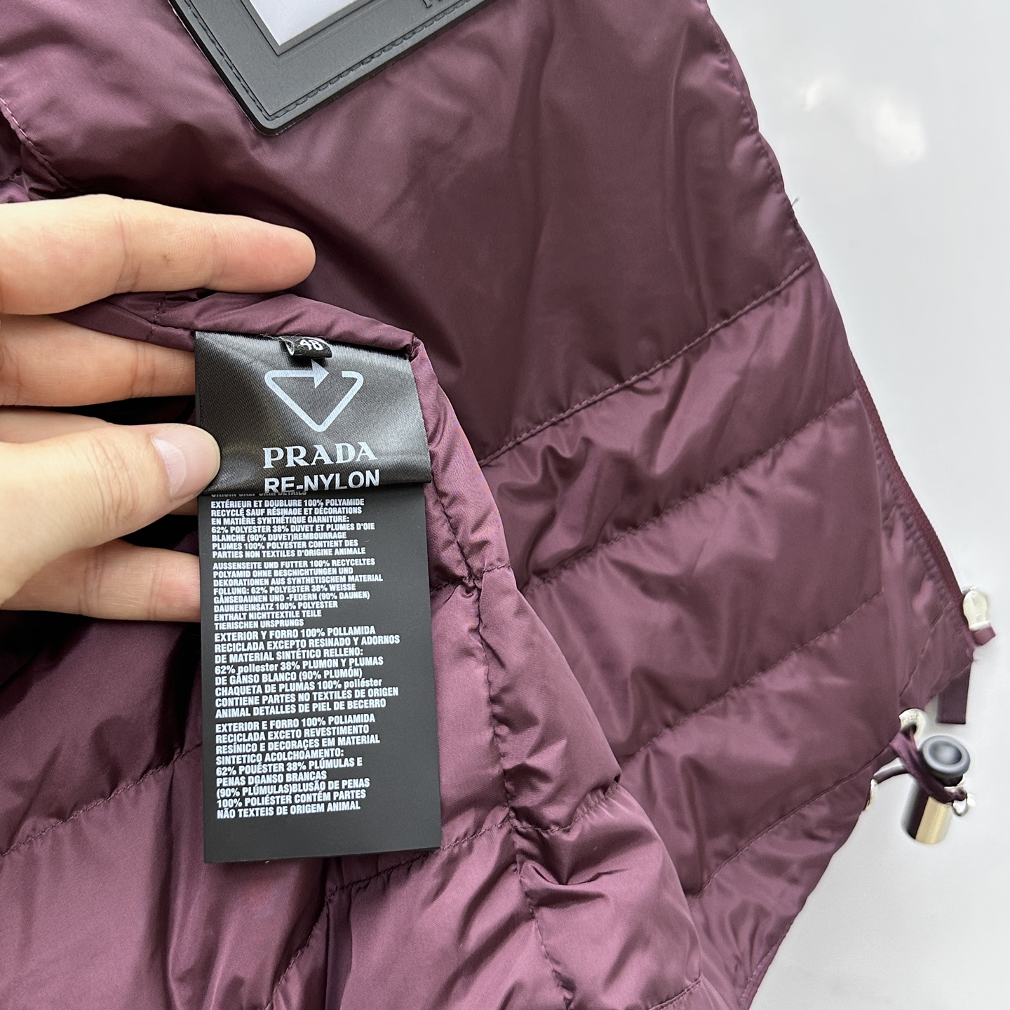  🆕Prada*普拉达 梅西同款。2025秋冬新款🆕羽绒服 原版订制五金配件全进口原版定制 欢迎对比 绝