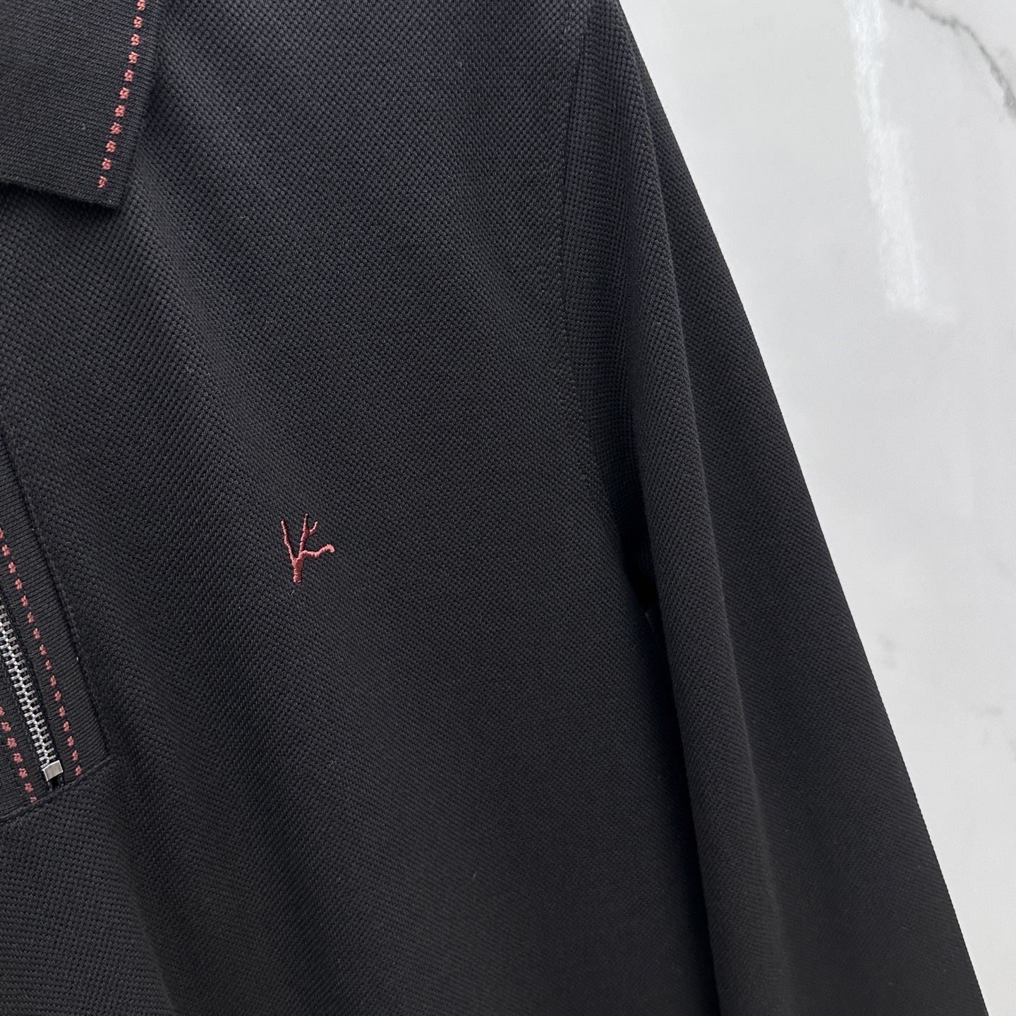 🆕ISAIA 意大利品牌 2025秋冬新款男士标识短袖Polo衫，延续经典商务休闲翻领POLO恤.该款P