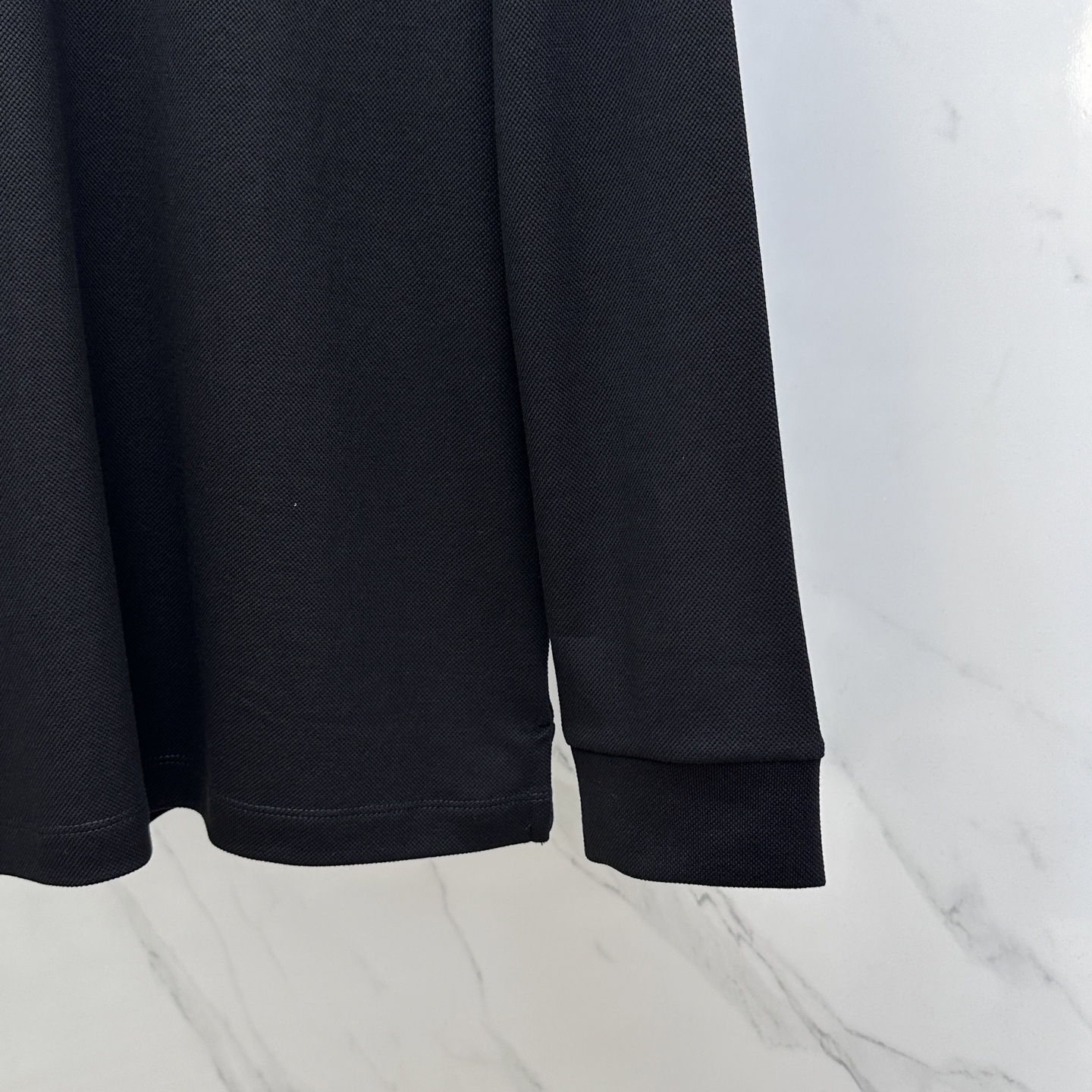 🆕ISAIA 意大利品牌 2025秋冬新款男士标识短袖Polo衫，延续经典商务休闲翻领POLO恤.该款P