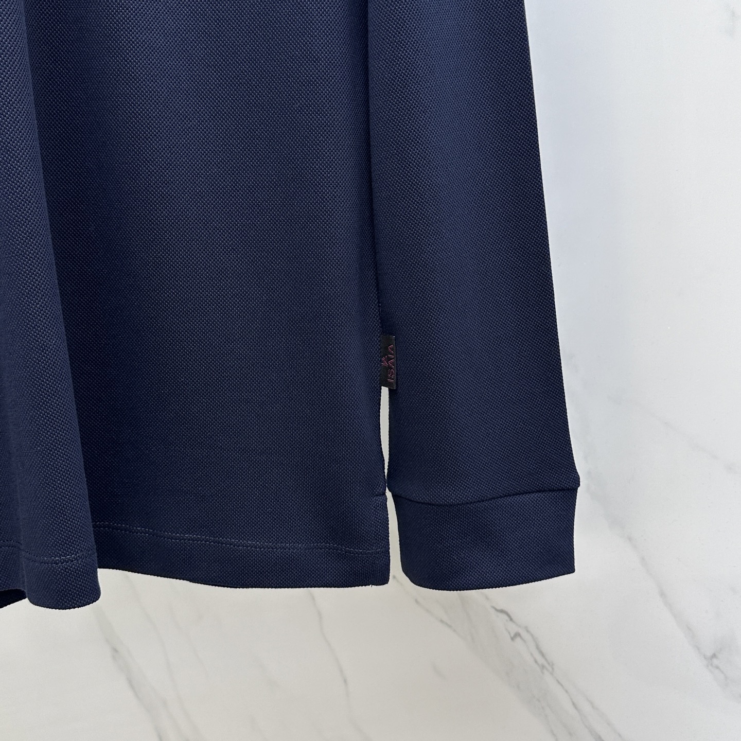 🆕ISAIA 意大利品牌 2025秋冬新款男士标识短袖Polo衫，延续经典商务休闲翻领POLO恤.该款P