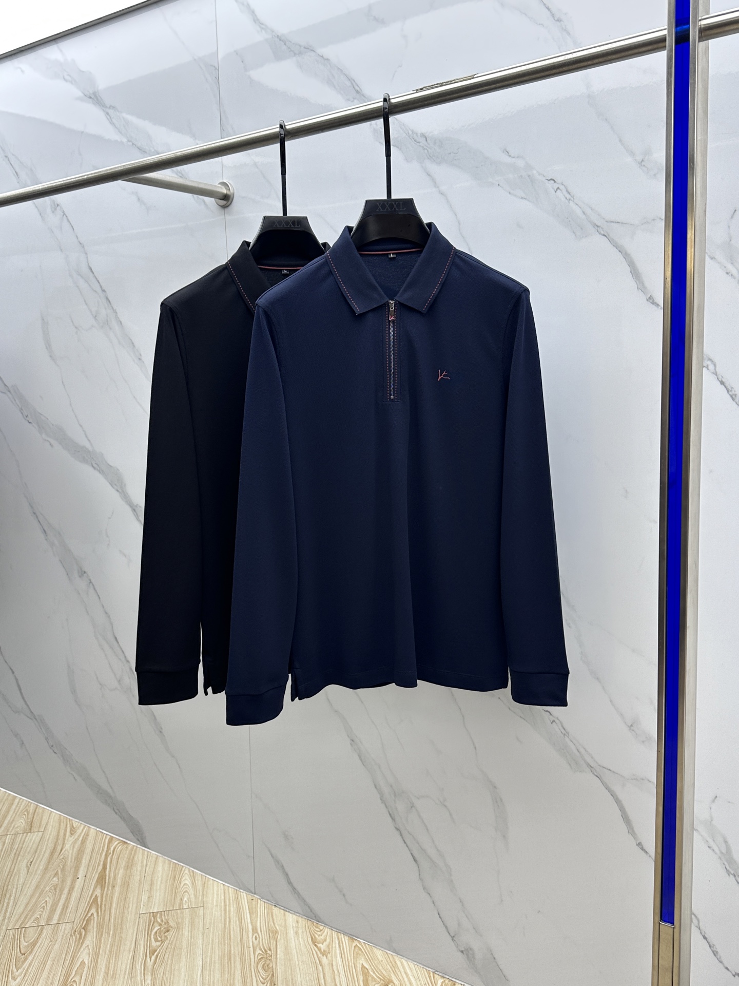 🆕ISAIA 意大利品牌 2025秋冬新款男士标识短袖Polo衫，延续经典商务休闲翻领POLO恤.该款P