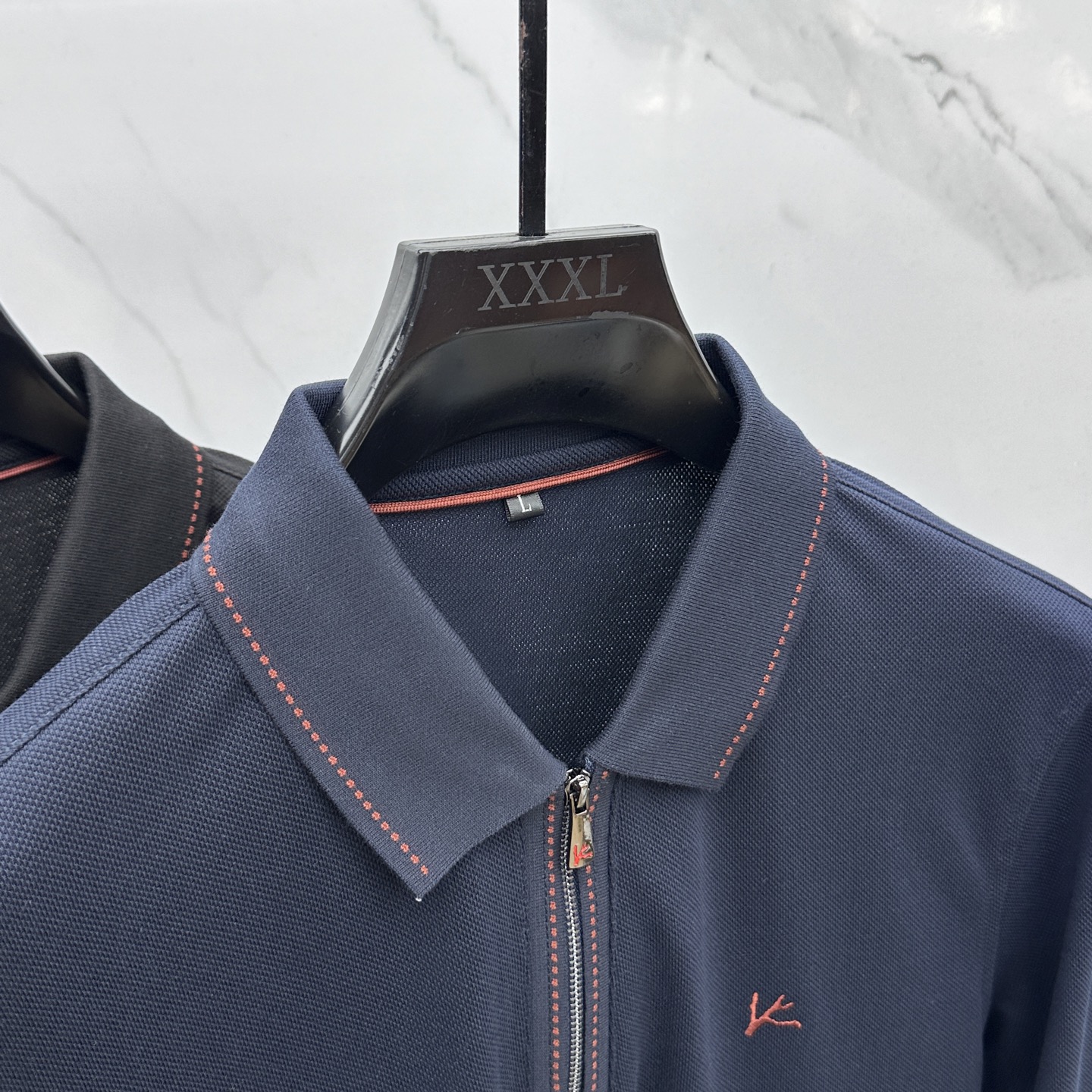 🆕ISAIA 意大利品牌 2025秋冬新款男士标识短袖Polo衫，延续经典商务休闲翻领POLO恤.该款P