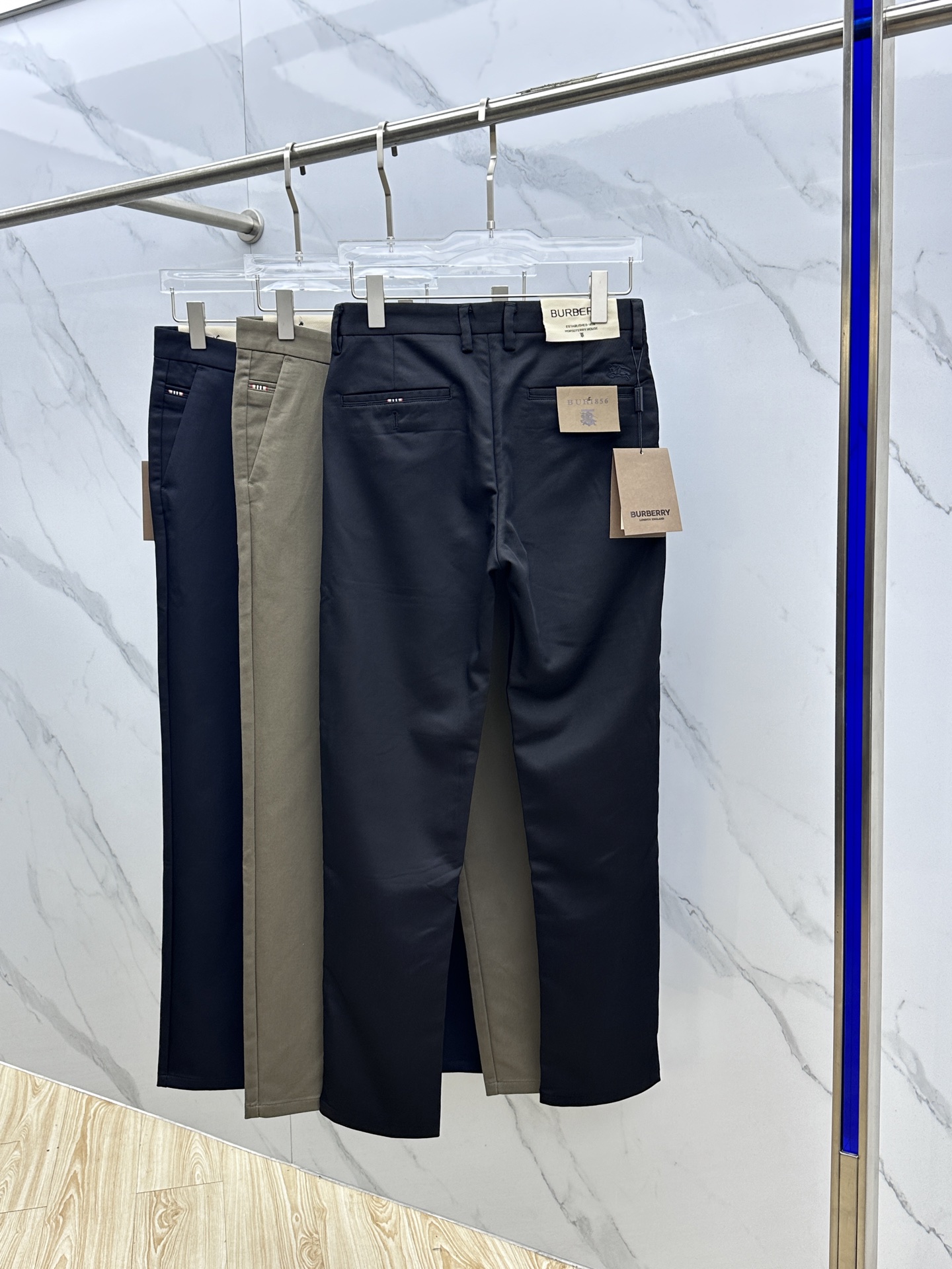 🆕Burberry*巴宝莉 2025早秋新品休闲裤西裤，官网同步发售，裤身工艺设计，进口客供辅料、面料定