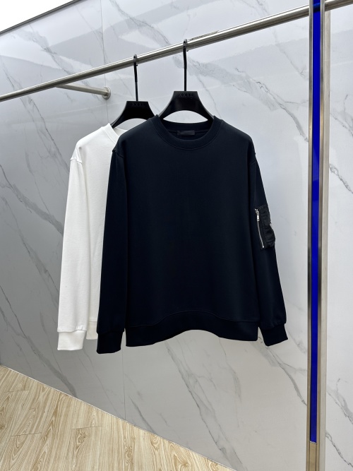 Prada 2025SS Crew Neck Sweatshirt with Nylon Patch Sleeve Design 1 Prada 2025SS Crew Neck Sweatshirt with Nylon Patch Sleeve Design