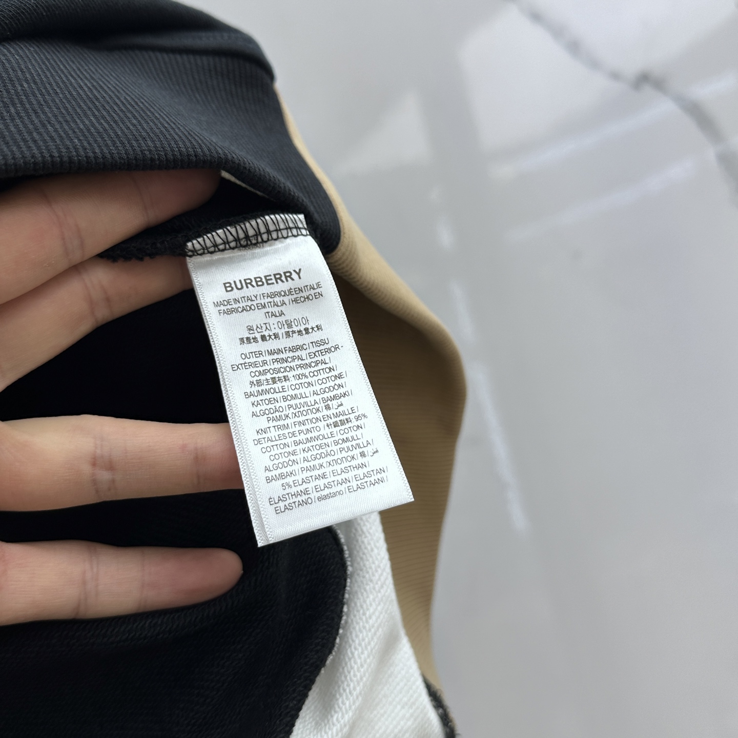  🆕Burberry*巴宝莉 2025早秋新款 经典格纹拼接纯棉圆领卫衣，拼接撞色设计， 独有的高级格纹