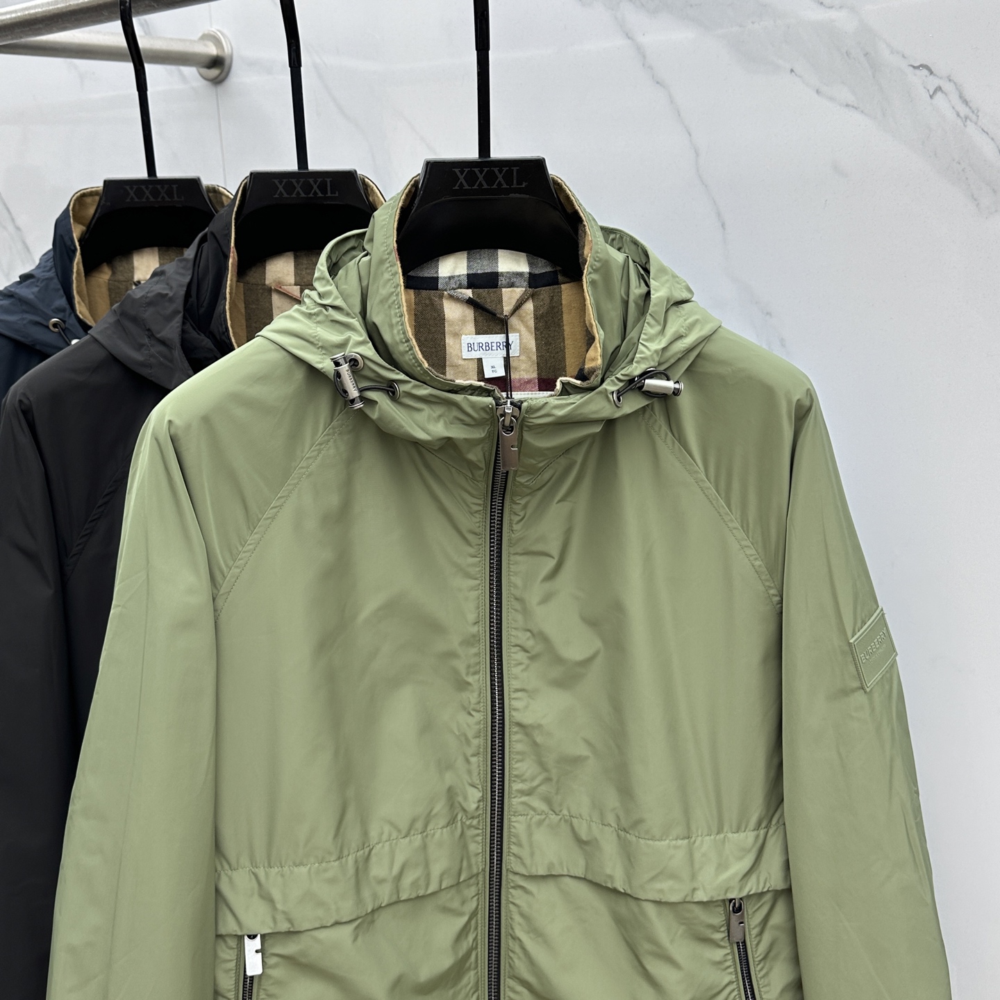 Stylish Sports Jackets: Berberey *Bubrey 2025 Autumn Collection Review - 图片 2
