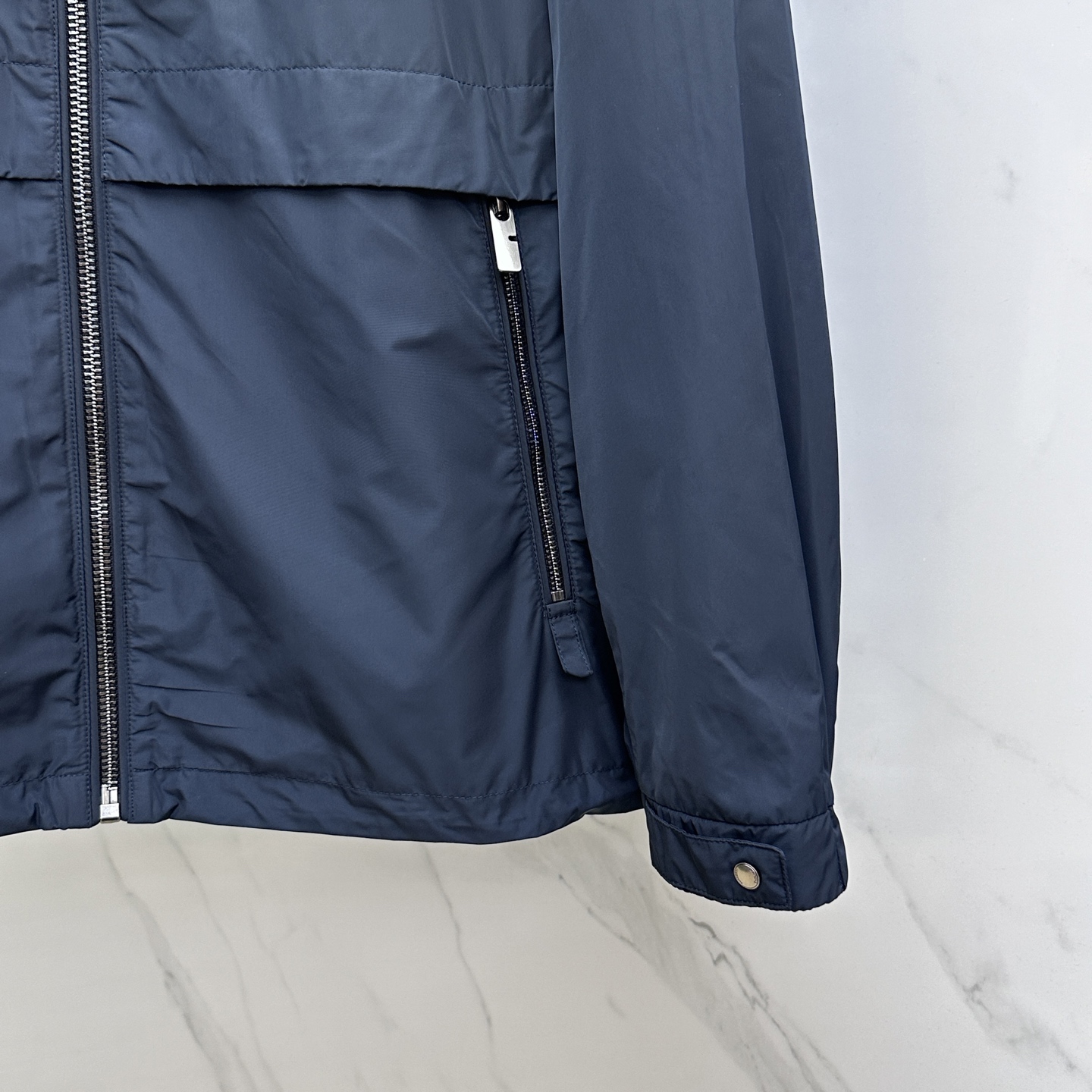 “Berberey Bubrey 2025s New Hat Jackets: Stylish, Comfortable, Durable Sports Item” - 图片 5