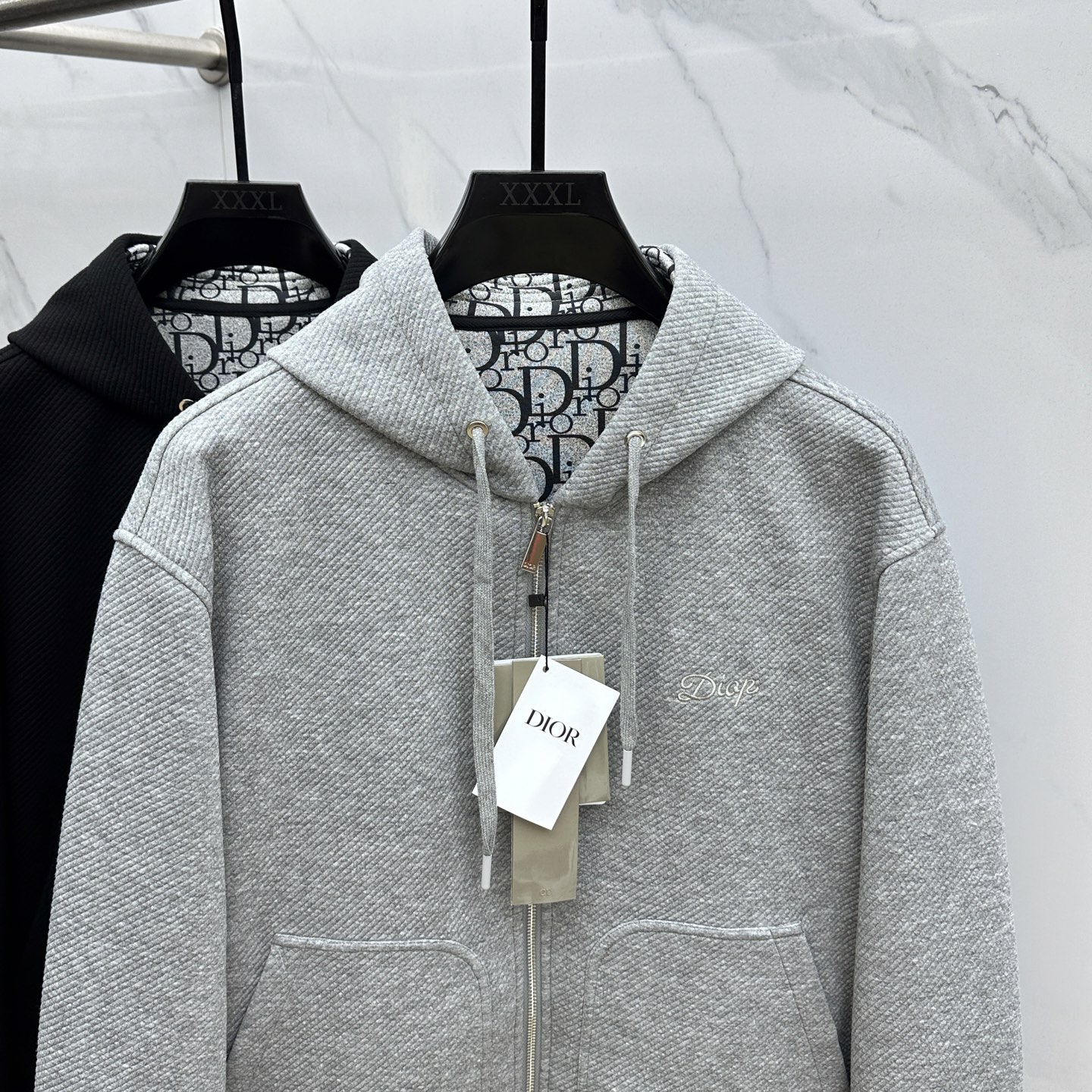 “Dior 2025s New Morning & Autumn Jackets: Comfortable, Casual, Durable, Daily Wear Sizes M-3XL” - 图片 2