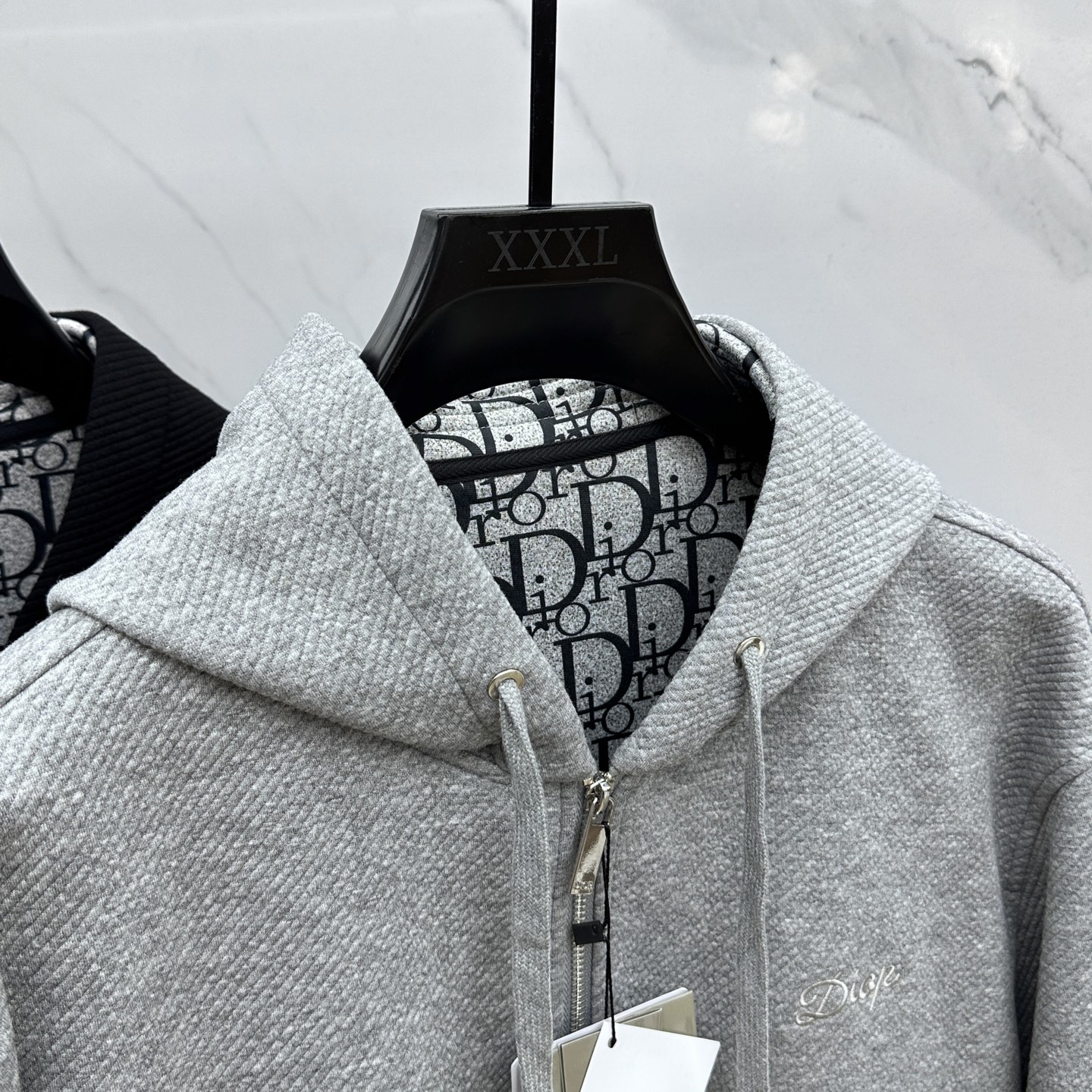 “Dior 2025s New Morning & Autumn Jackets: Comfortable, Casual, Durable, Daily Wear Sizes M-3XL” - 图片 3