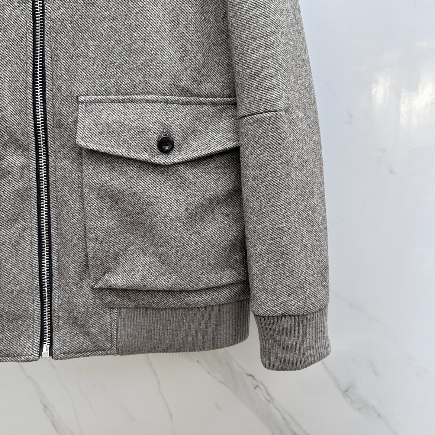  羽绒服🆕Loro Piana 2025ss秋冬新款独家最新时尚秋冬羽绒立领外套。 老钱风经典设计感与颜