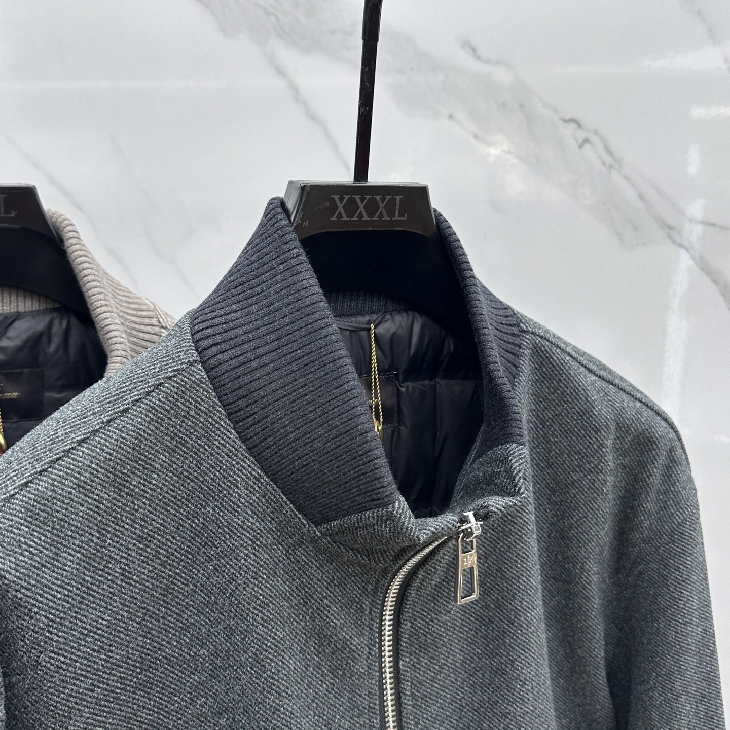  羽绒服🆕Loro Piana 2025ss秋冬新款独家最新时尚秋冬羽绒立领外套。 老钱风经典设计感与颜