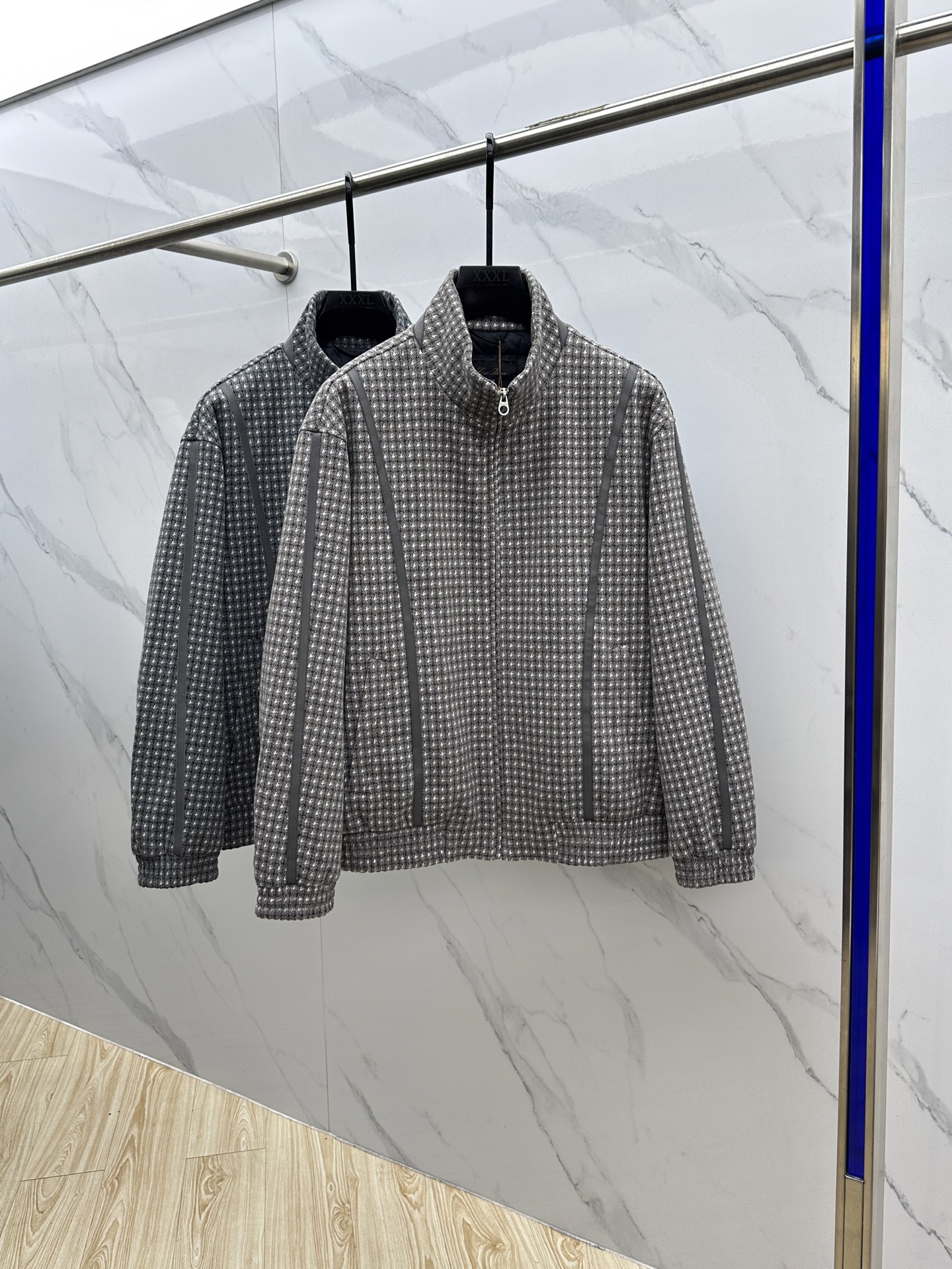  羽绒服🆕Loro Piana 2025ss秋冬新款独家最新时尚秋冬羽绒立领外套。 老钱风经典设计感与颜