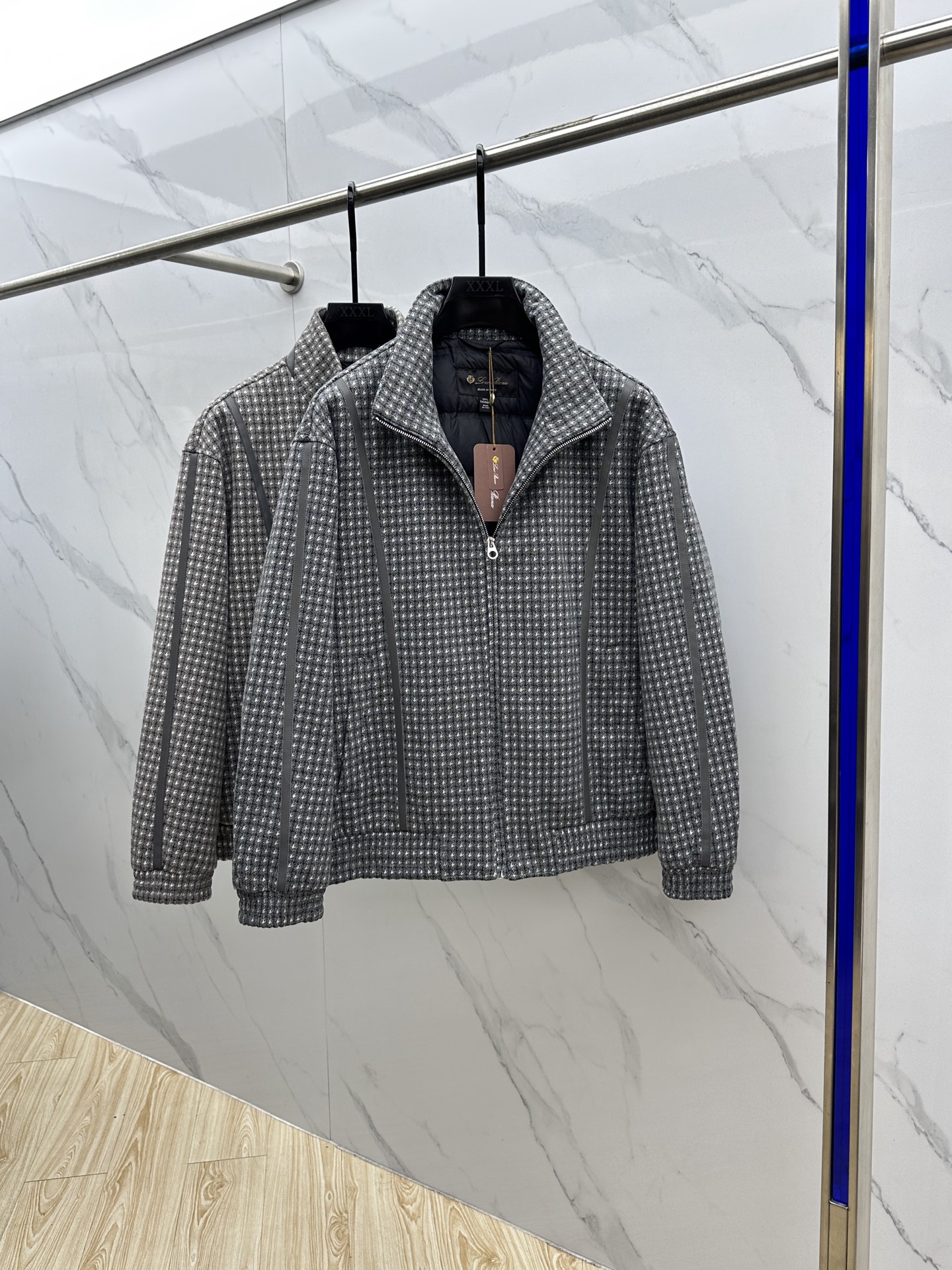  羽绒服🆕Loro Piana 2025ss秋冬新款独家最新时尚秋冬羽绒立领外套。 老钱风经典设计感与颜