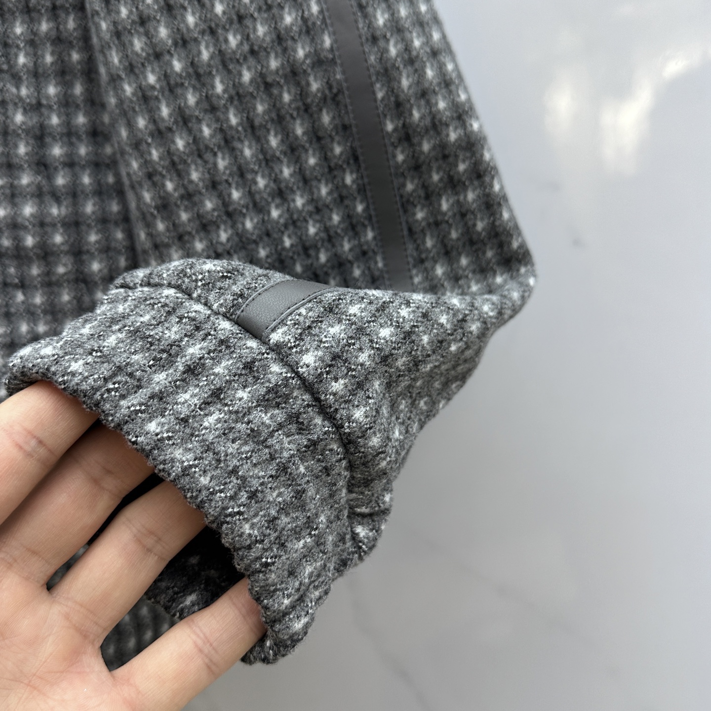  羽绒服🆕Loro Piana 2025ss秋冬新款独家最新时尚秋冬羽绒立领外套。 老钱风经典设计感与颜