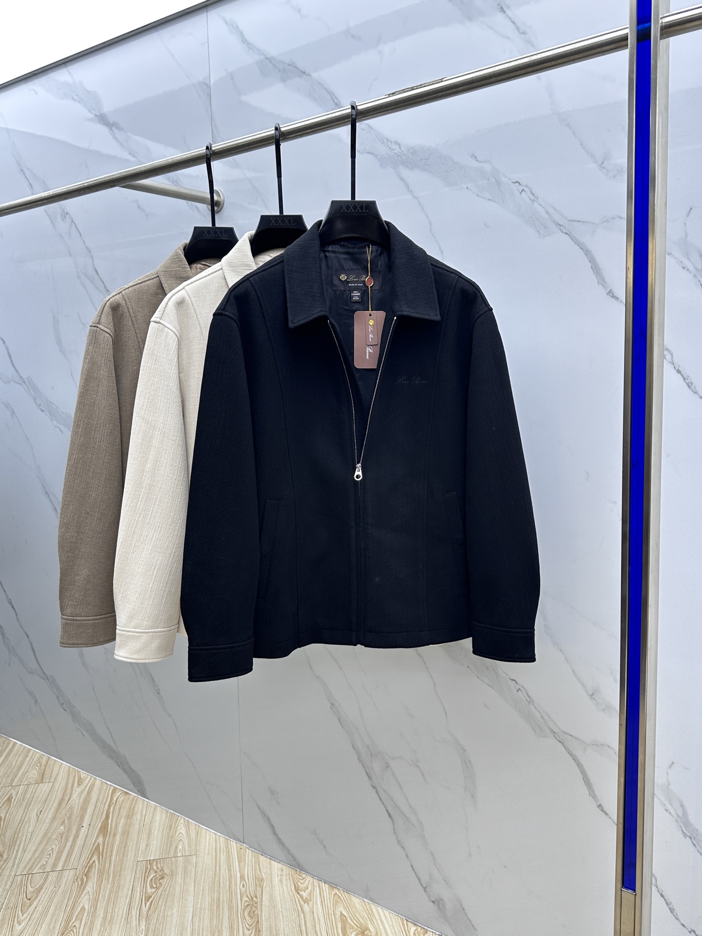 。🆕lP🆕 ss秋冬新款发布 lP🆕翻领夹克外套，秋季爆款夹薄棉夹克，穿上就是舒适自在又显瘦的存在，慵懒