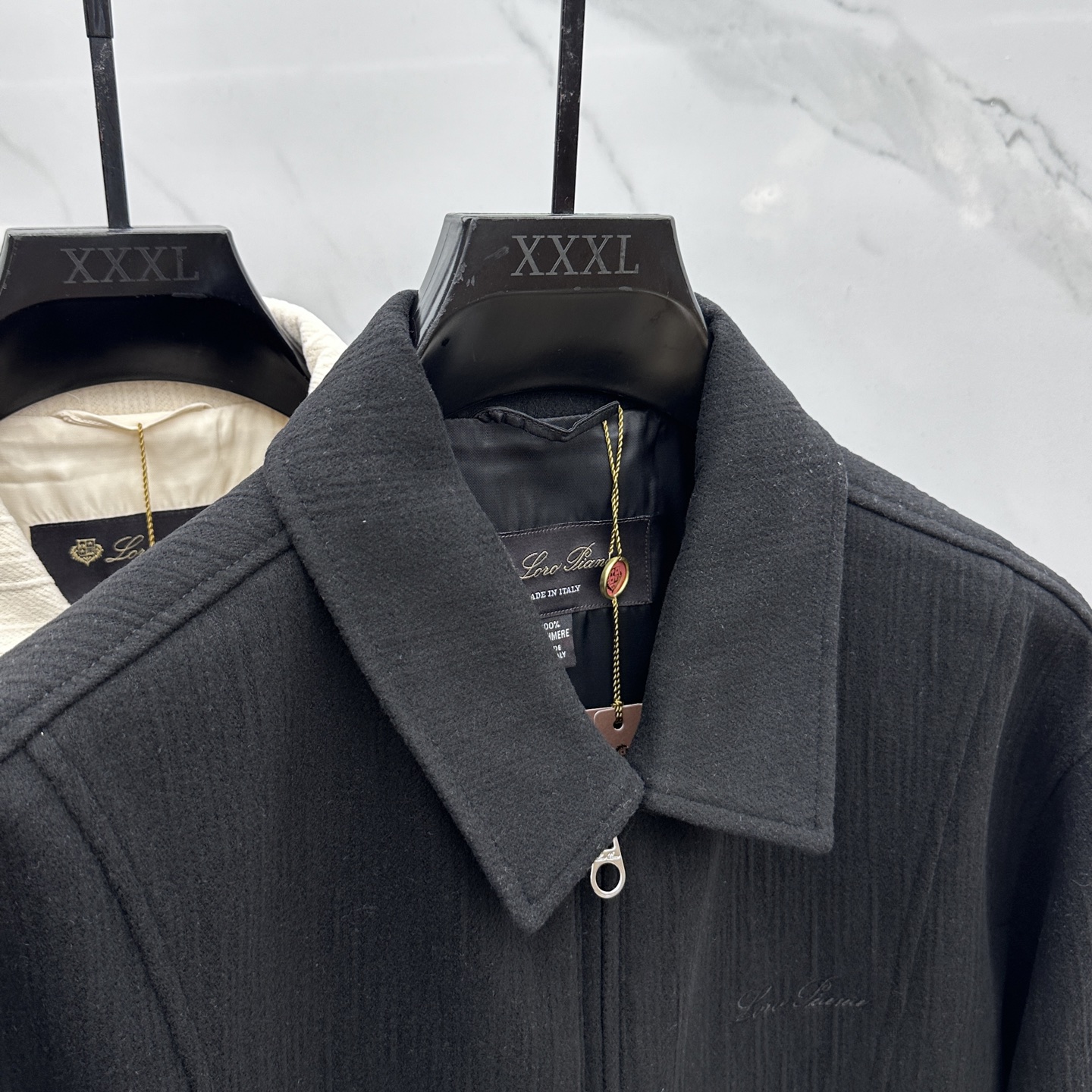 。🆕lP🆕 ss秋冬新款发布 lP🆕翻领夹克外套，秋季爆款夹薄棉夹克，穿上就是舒适自在又显瘦的存在，慵懒