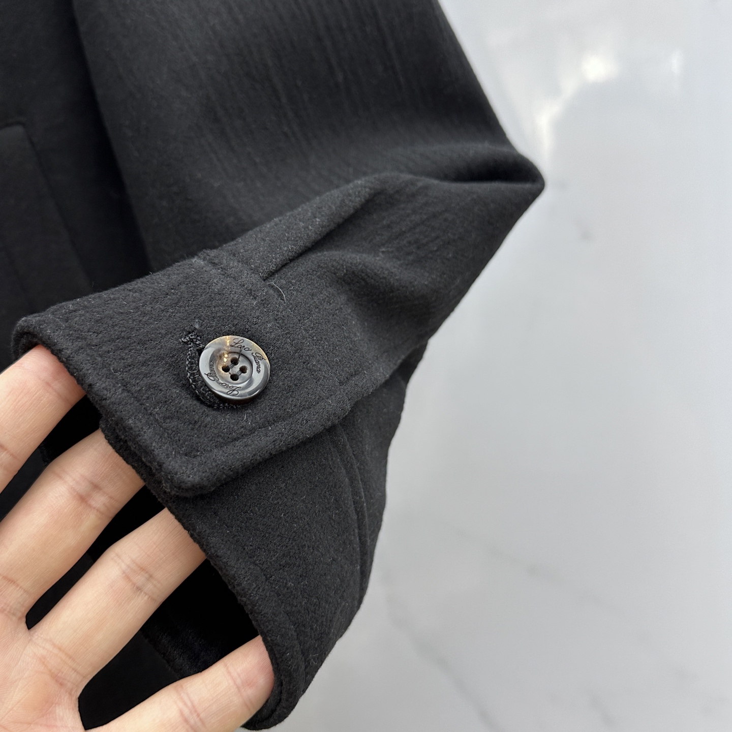 。🆕lP🆕 ss秋冬新款发布 lP🆕翻领夹克外套，秋季爆款夹薄棉夹克，穿上就是舒适自在又显瘦的存在，慵懒