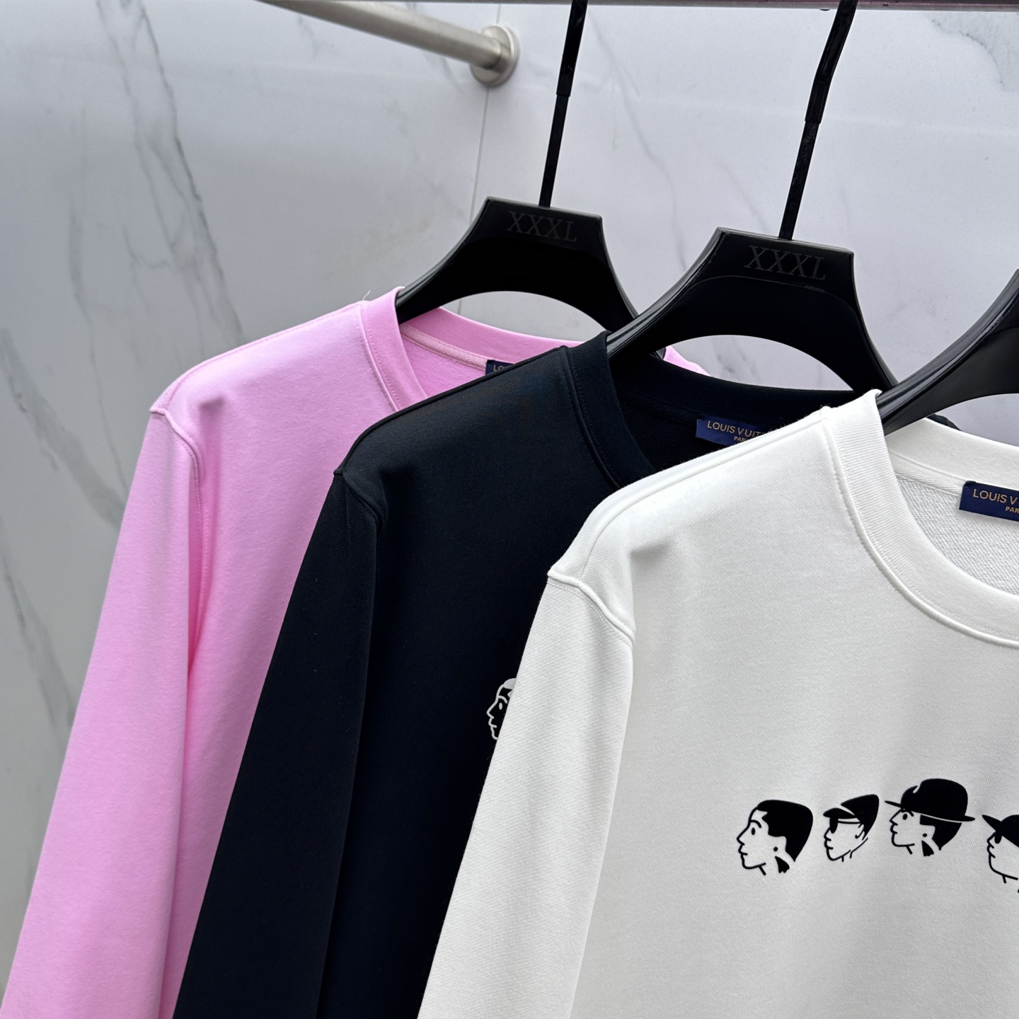 🆕1V*路易威登 25FW早秋新款圆领卫衣，男女同款！独特吸引人的眼球，这一款卫衣品相品质都在线，舒适度