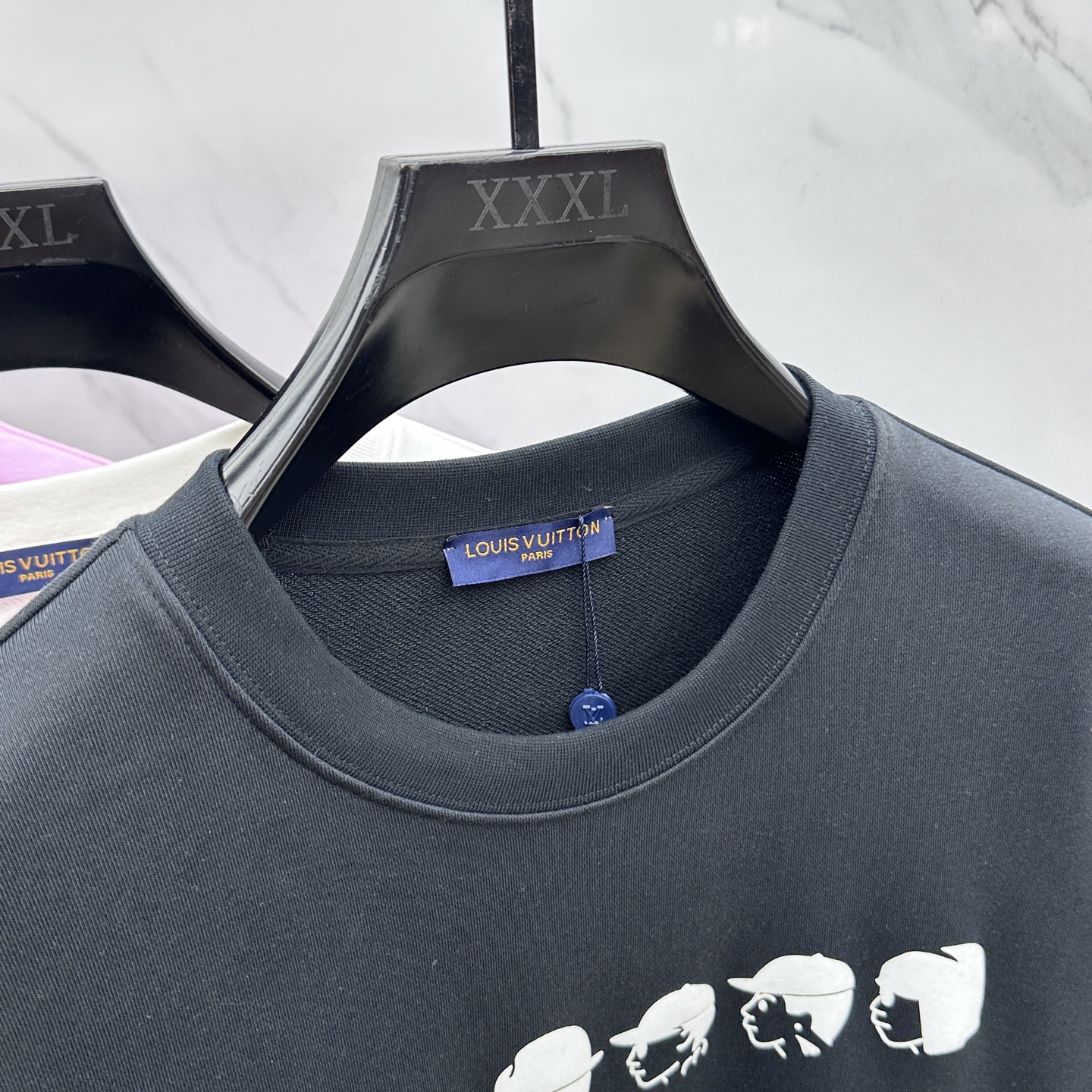 🆕1V*路易威登 25FW早秋新款圆领卫衣，男女同款！独特吸引人的眼球，这一款卫衣品相品质都在线，舒适度