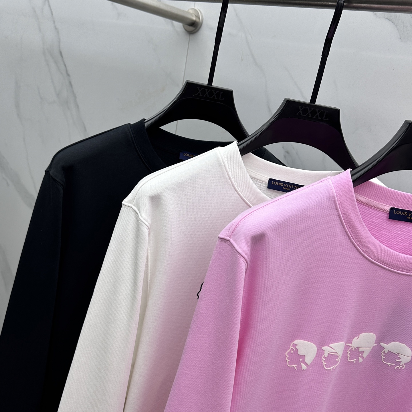 🆕1V*路易威登 25FW早秋新款圆领卫衣，男女同款！独特吸引人的眼球，这一款卫衣品相品质都在线，舒适度