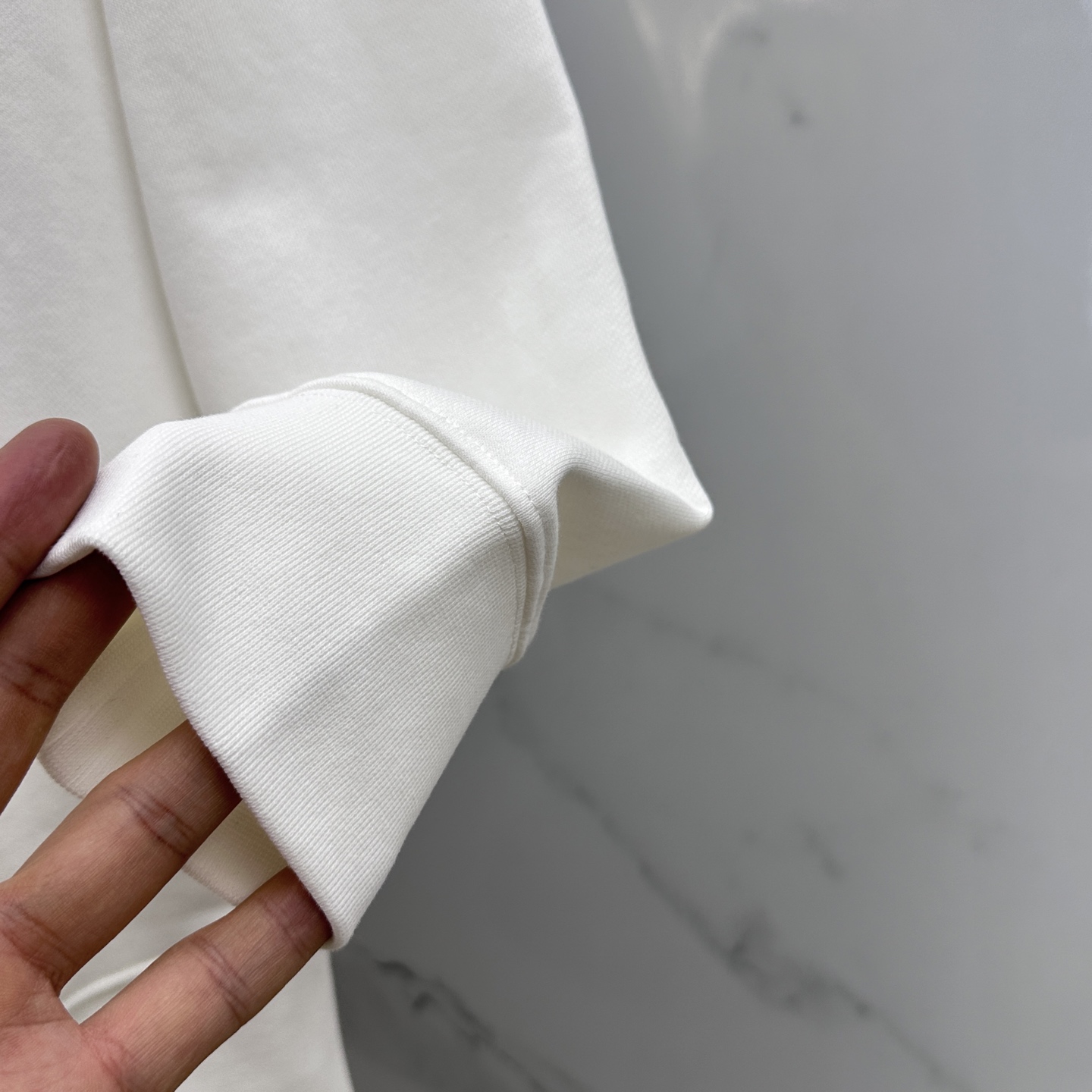 🆕Dior*迪奥 25FW早秋新款圆领卫衣，男女同款！独特吸引人的眼球，这一款卫衣品相品质都在线，舒适度