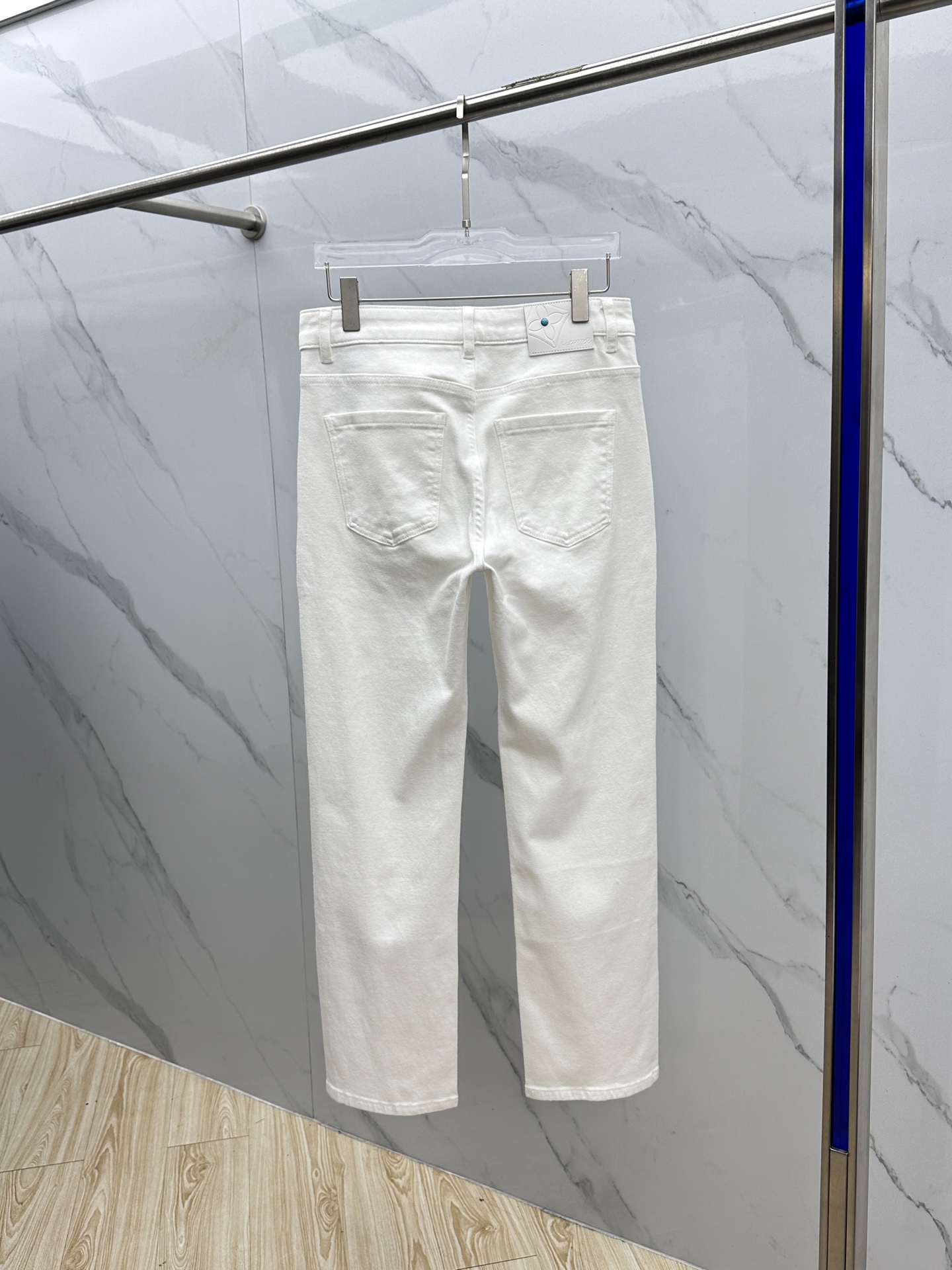 🆕1V*路易威登 🔥高端定制、2025早秋最新款牛仔裤 柜台同步发售 原版定制复刻 客供五金辅料 原单品