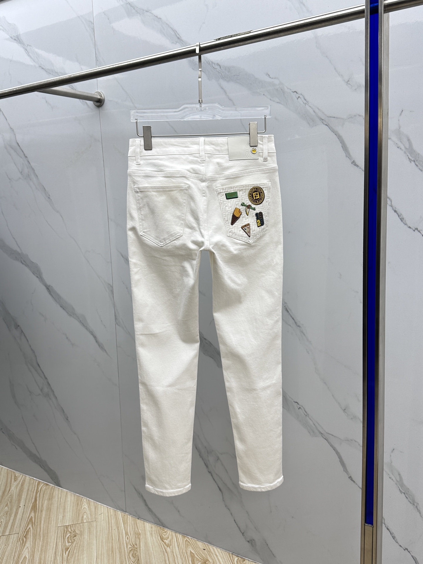🆕Fendi芬迪 🔥高端定制、2025早秋最新款牛仔裤 柜台同步发售 原版定制复刻 客供五金辅料 原单品