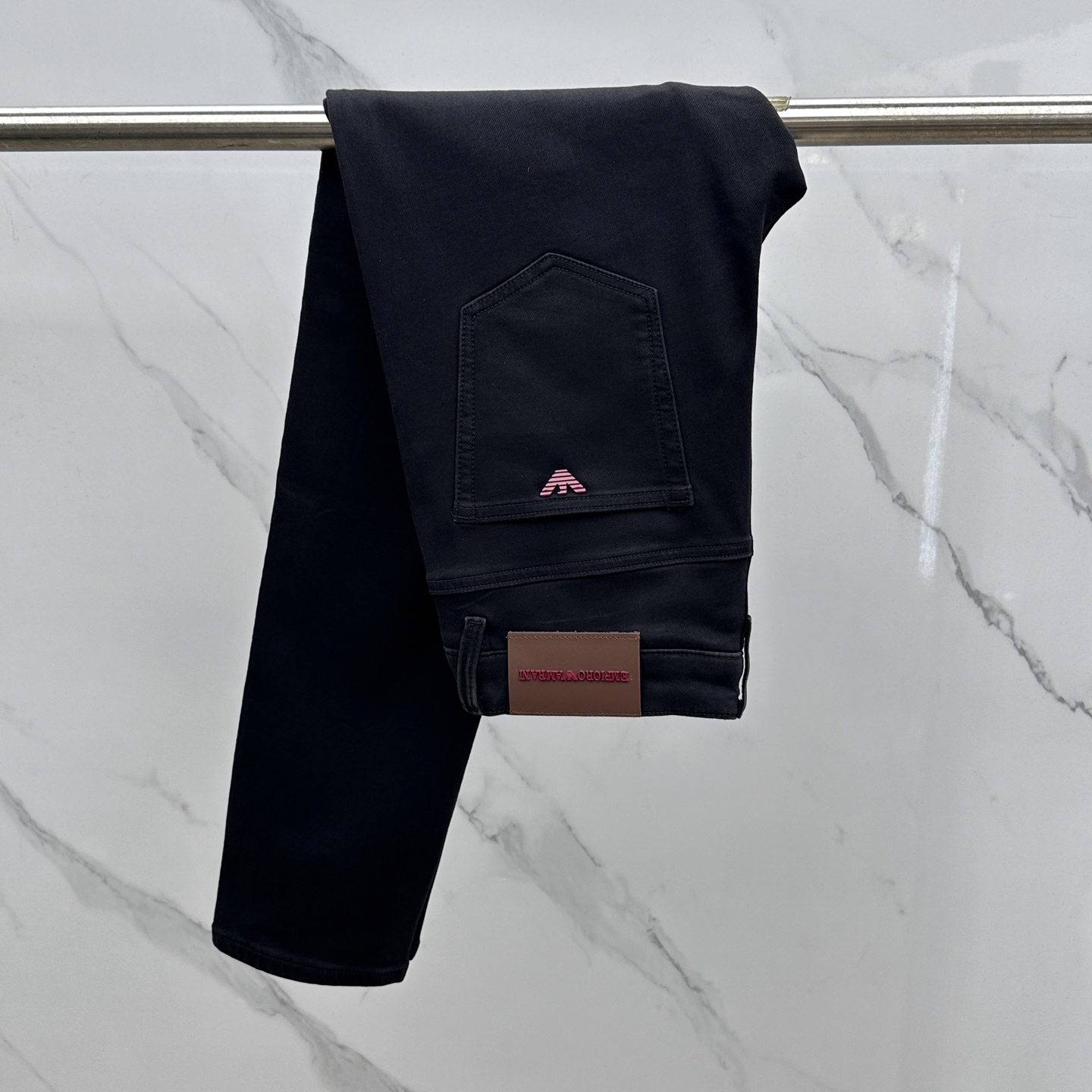  🆕Amani阿玛尼🔥高端定制、2025早秋最新款牛仔裤 柜台同步发售 原版定制复刻 客供五金辅料 原单